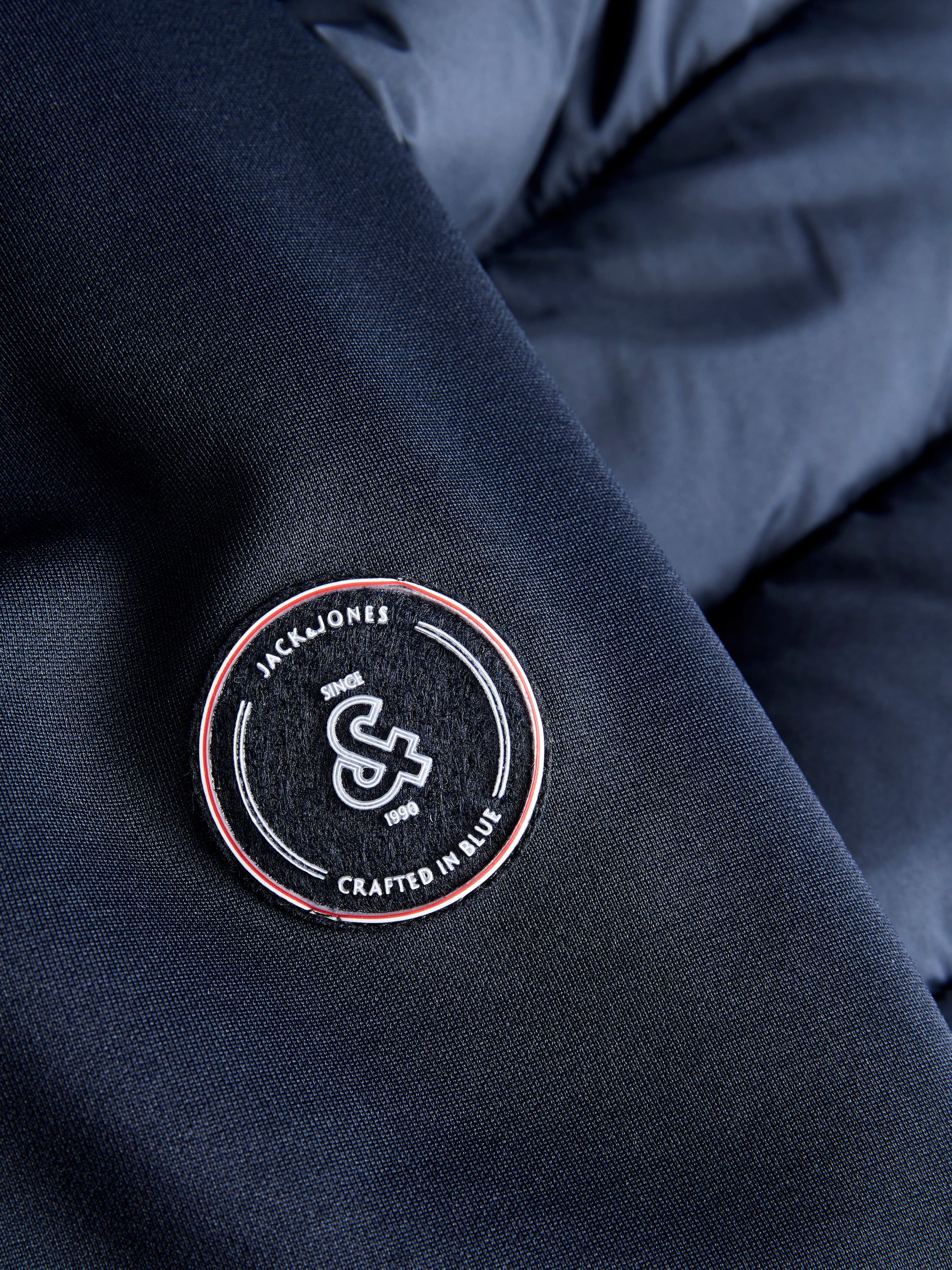 Jack & Jones PlusSize Veste matelassée »JJETATE HYBRID JACKET SN PLS« fibre synthétique, coupe régulière