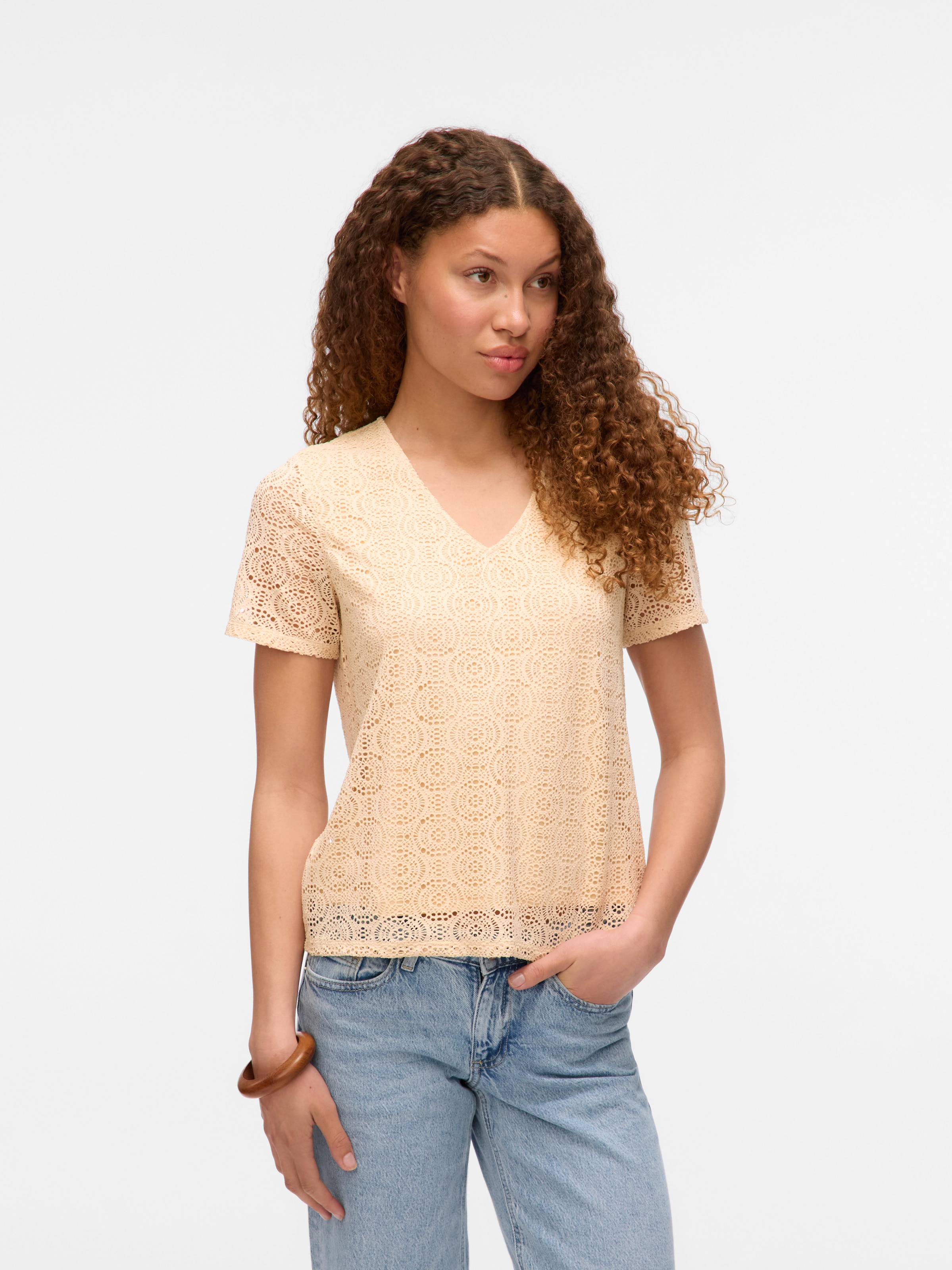 Image of Vero Moda V-Shirt "VMMAYA SS V NECK TOP JRS" Materialmix, regular fit, Spitze