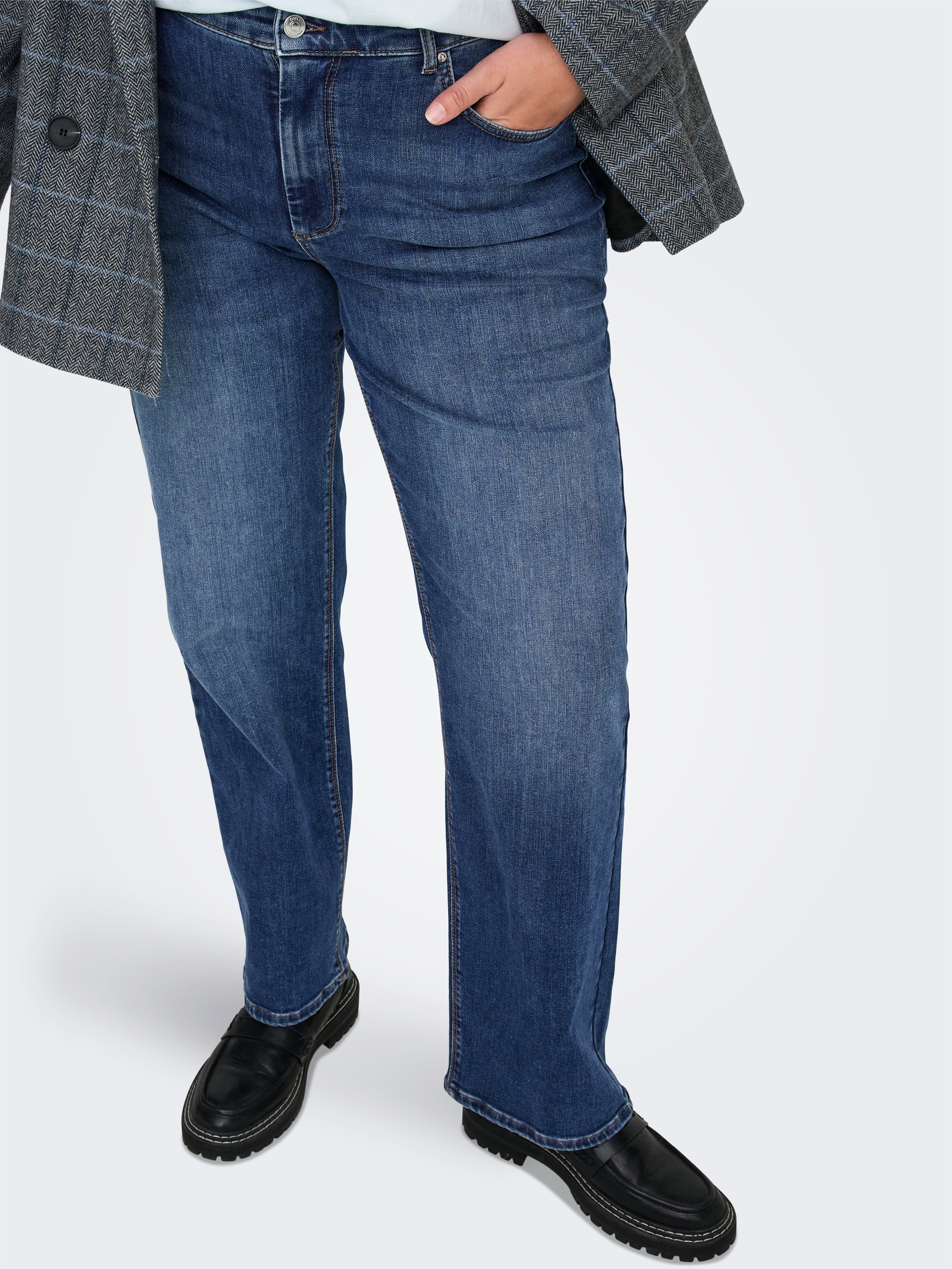 Image of ONLY CARMAKOMA Straight-Jeans "CARWILLY MID STRAIGHT DNM TAI021"