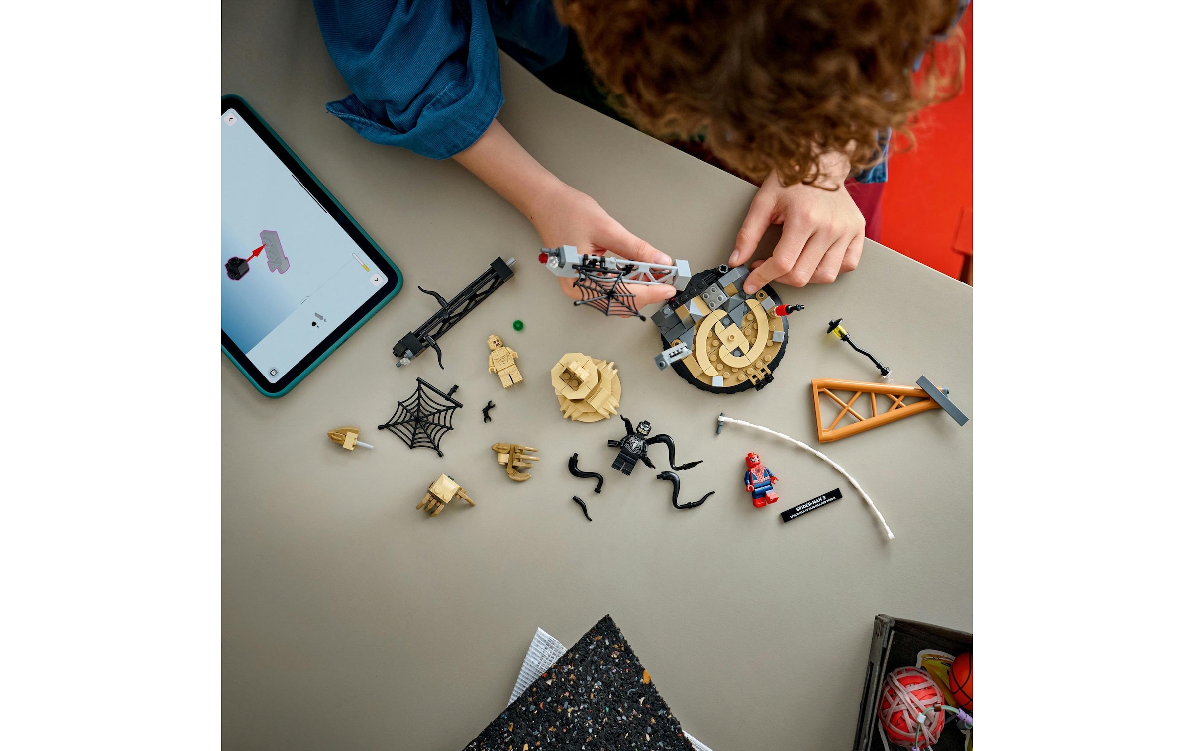 LEGO® Konstruktionsspielsteine »Marvel Grosser Showdown: Spider-Man vs. Sandman 76334«