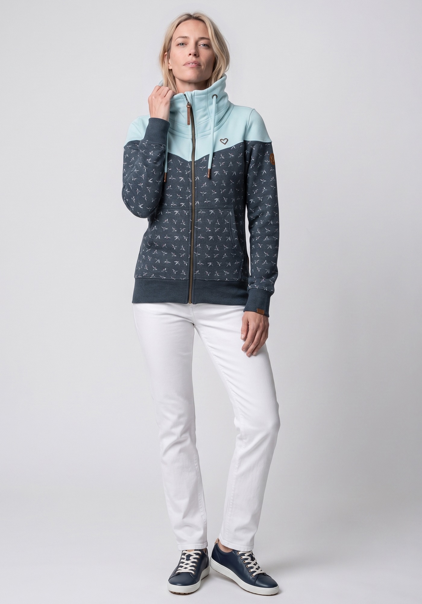 Alife & Kickin Veste sweat »ValinaAK B« avec col montant réglable haut