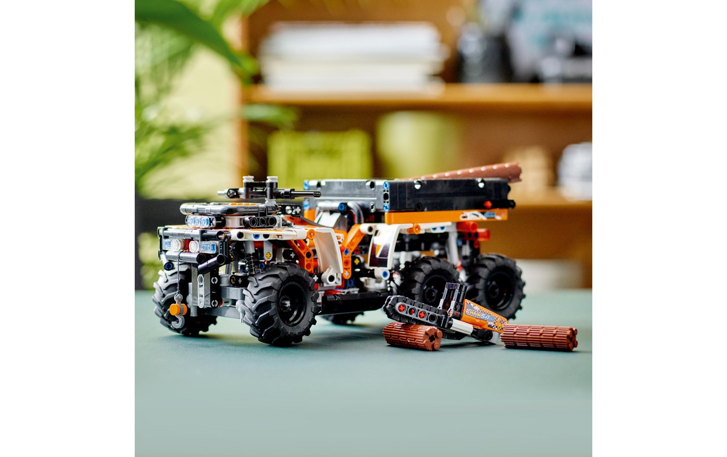 LEGO® Spielbausteine »LEGO Technic Geländefahrzeug 42139«, (764 St.)