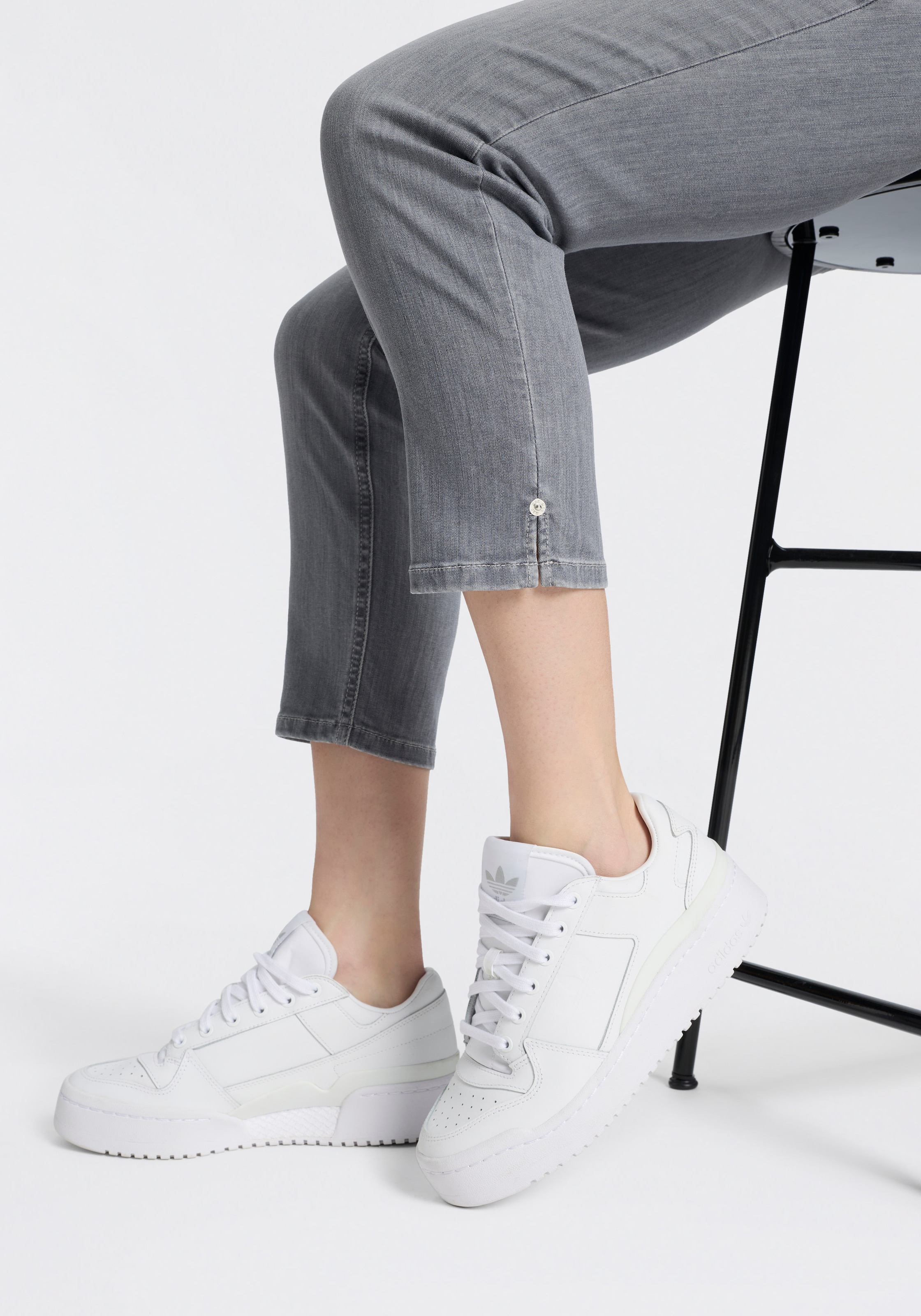 MAC 7/8-Jeans »MELANIE 7/8 summer« Sommerliche Denim-Qualität, sehr leicht im Gewicht