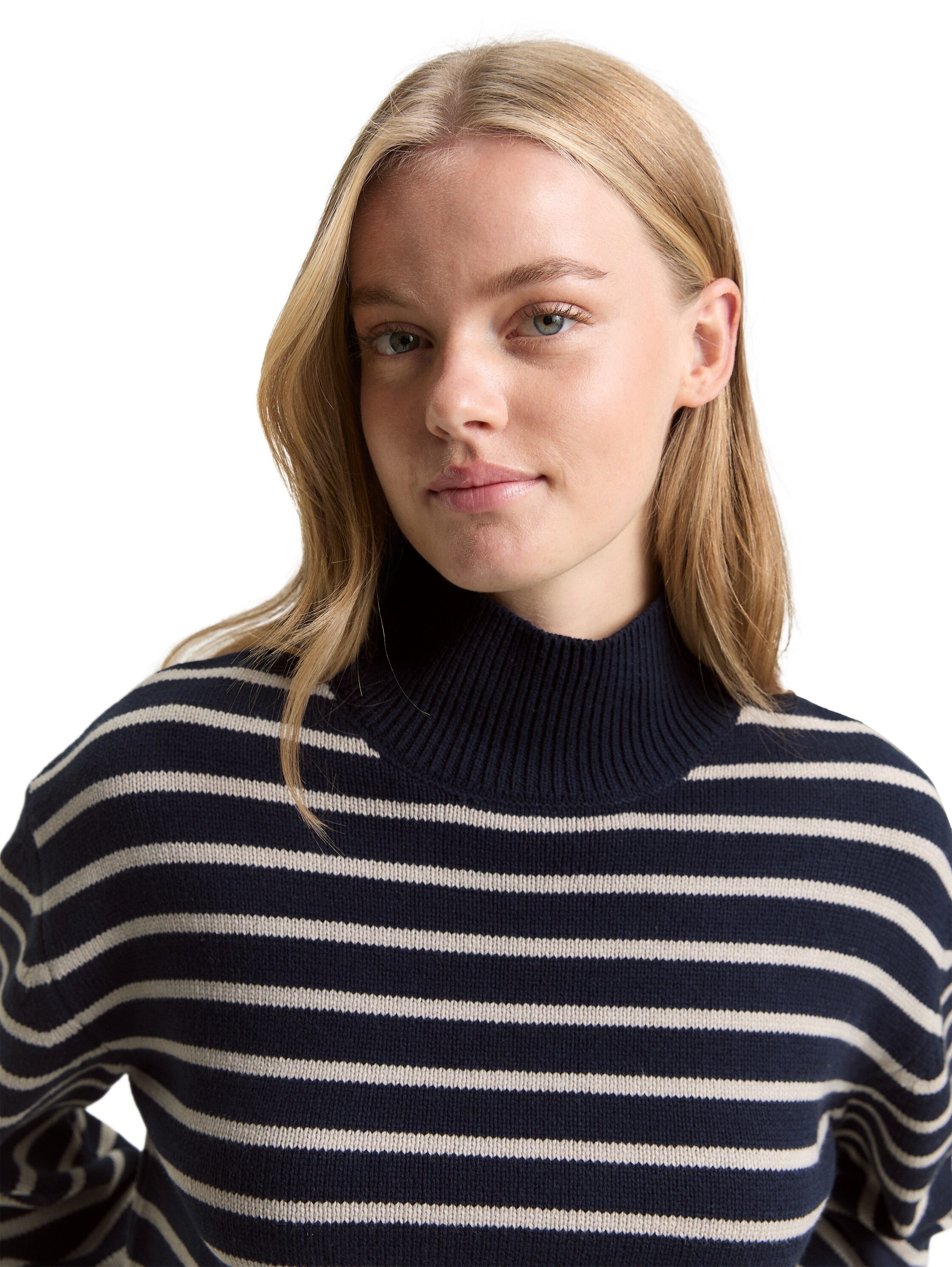 TOM TAILOR Denim Pull en tricot im Streifen-Design und mit Stehkragen