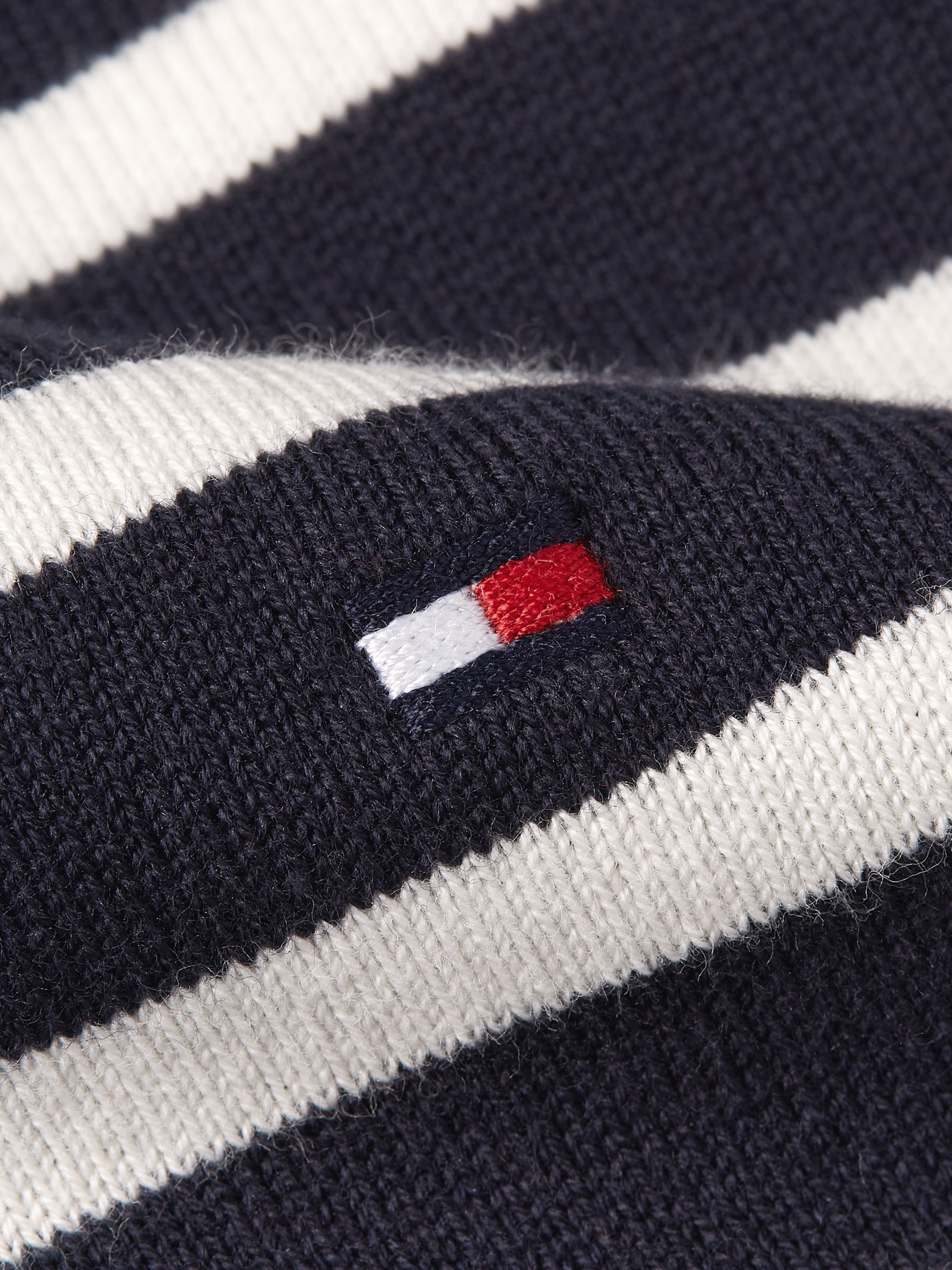 Tommy Hilfiger V-Ausschnitt-Pullover »CO JERSEY STITCH V-NK SWEATER mit V-Ausschnitt und Ripp«, unifarben, casual, regular fit, Baumwollmix, V-Ausschnitt