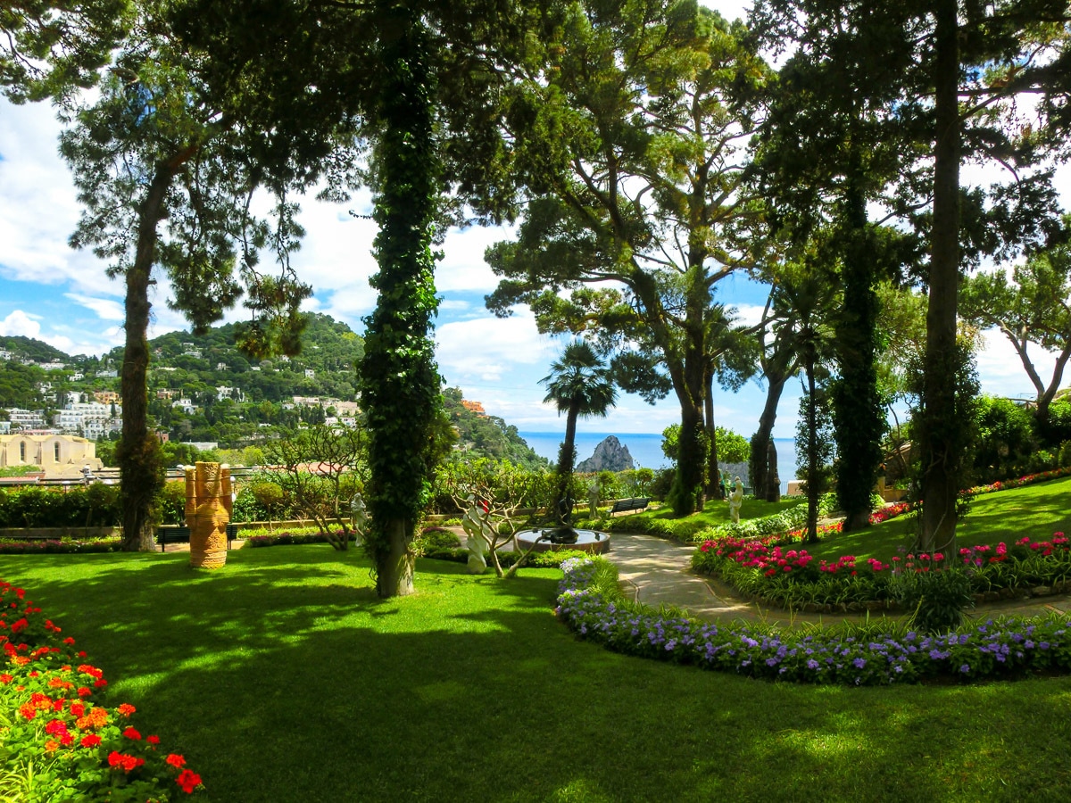 Image of Papermoon Fototapete "Capri Island Garden"