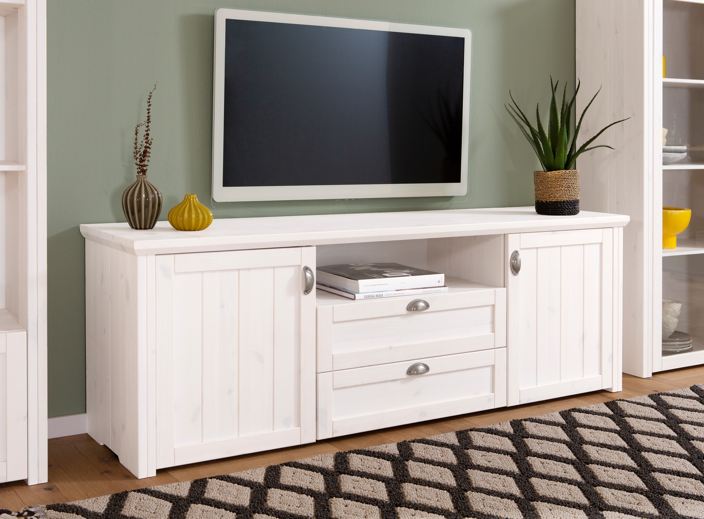 Image of Home affaire Lowboard »Hoyer«, aus Kiefer massiv, mit dekorative Frässungen, Breite 178 cm bei Ackermann Versand Schweiz