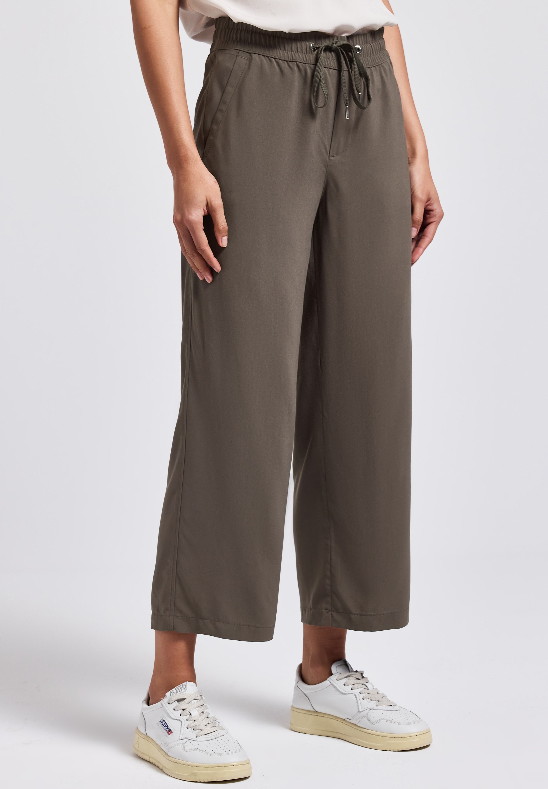 Image of STREET ONE Stoffhose "Style Emee" Sommerhose mit elastischem Bund mit Tunnelzug