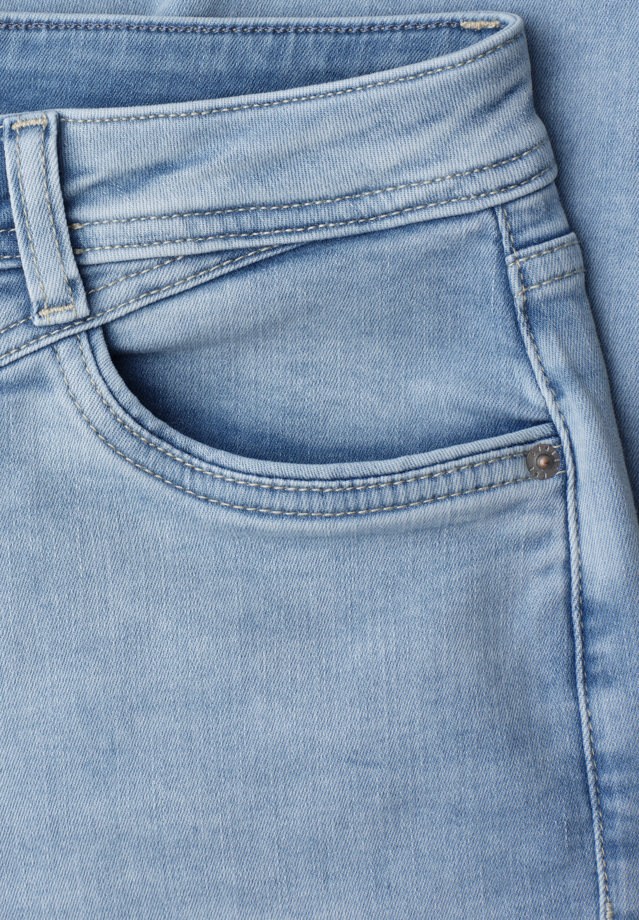 STREET ONE Bermuda »Style Jane«  bermuda slim leg avec détail revers