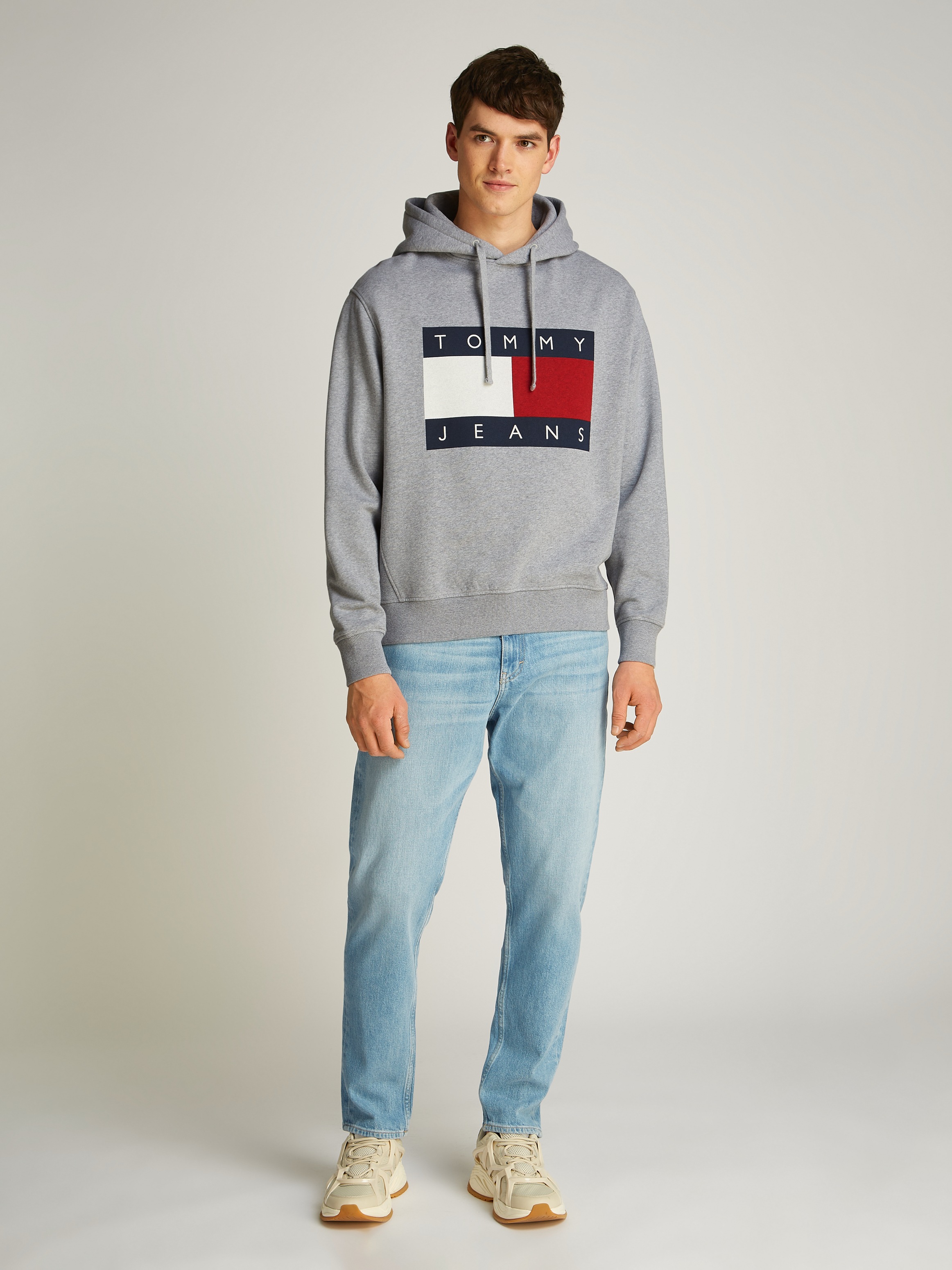 Tommy Jeans Hoodie »TJM MELANGE FLAG HOODIE«, mit grossem Logo