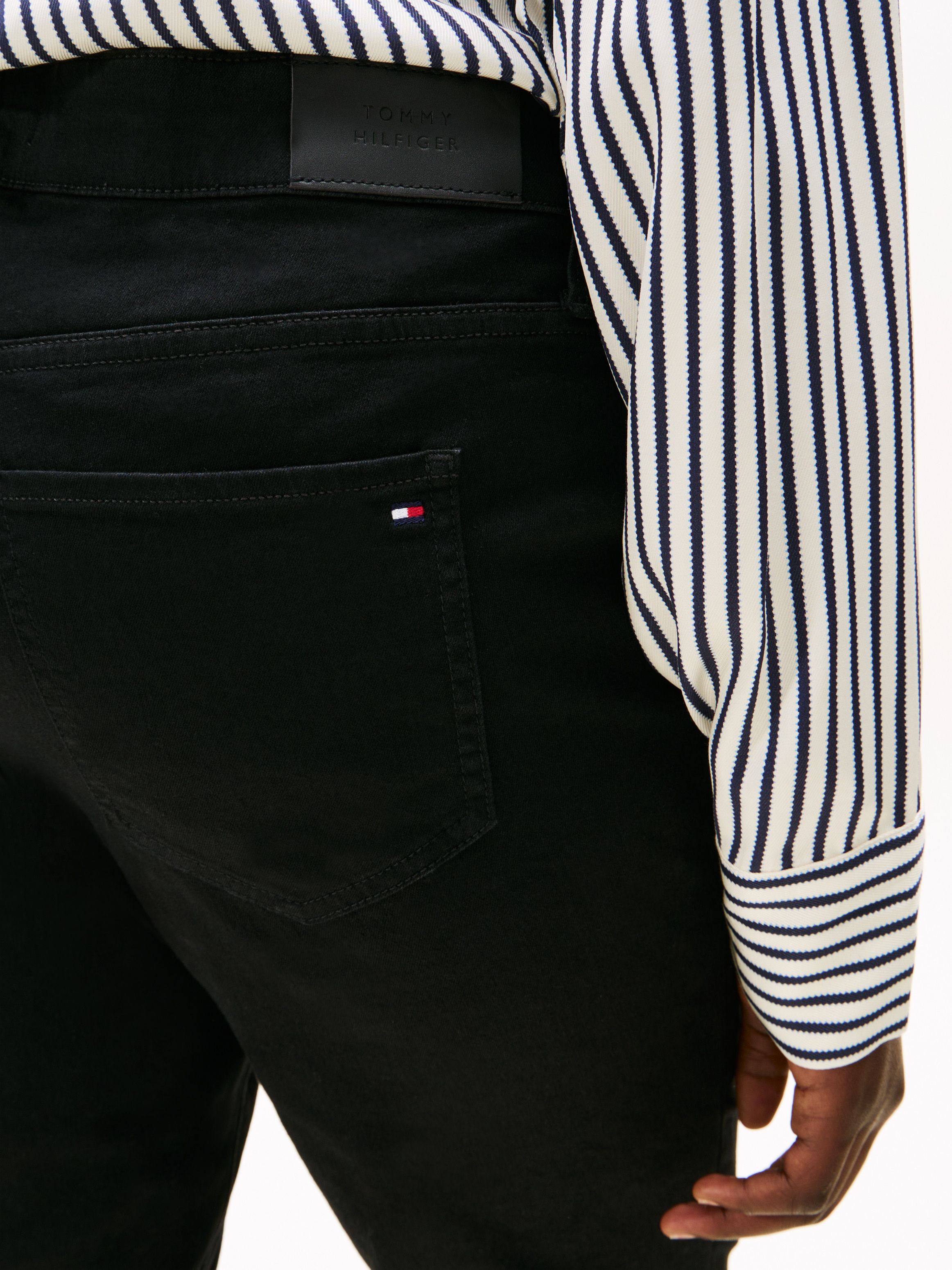 Tommy Hilfiger Curve Skinny-fit-Jeans »CRV DNM BLACK HARLEM U SKINNY HW« in grossen Grössen