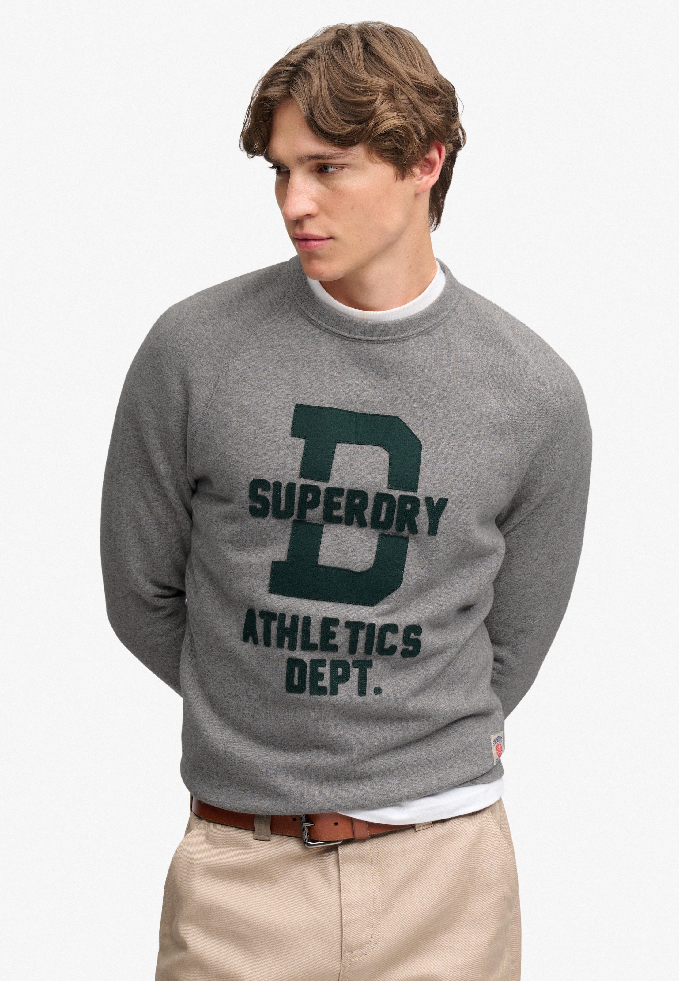Superdry Sweatshirt »ATH FELT APPLIQUE RELAXED CREW«, Baumwollmischung, relaxed fit
