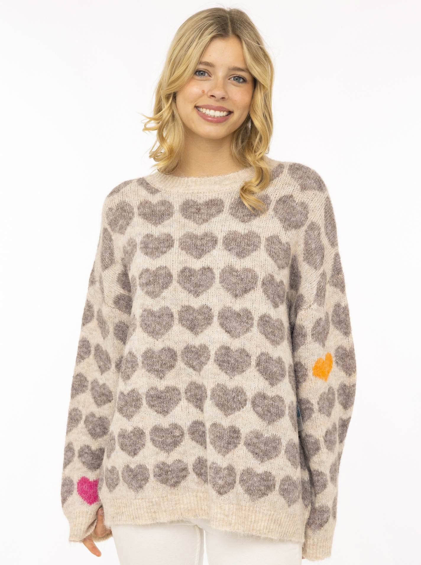 Image of Zwillingsherz Strickpullover ""HEARTS"" oversize, Herzmuster, Rundhals, überschnittene Schultern, Strick