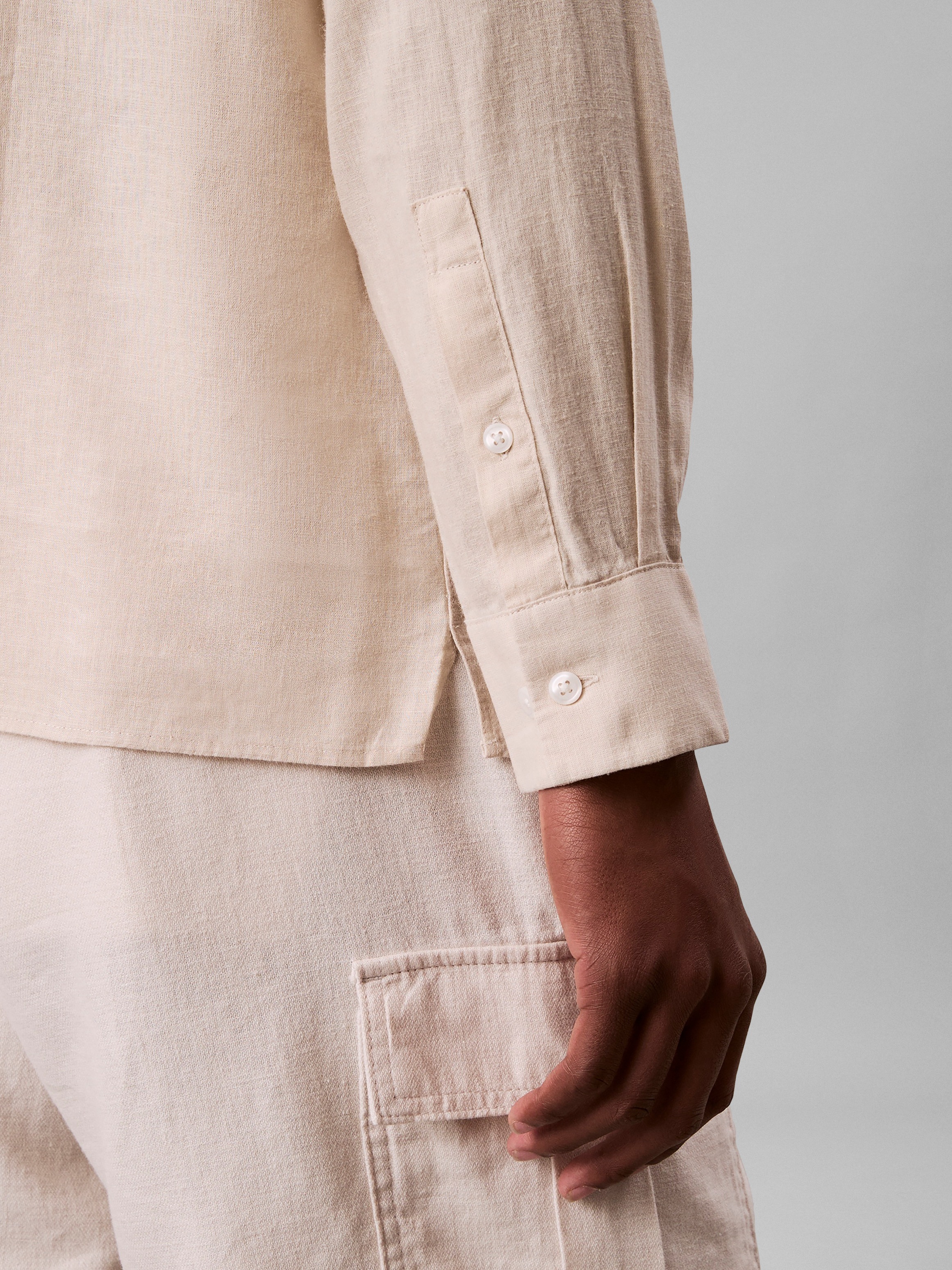 Calvin Klein Leinenhemd »SOLID LINEN CLASSIC« Kentkragen, Regular Fit, Leinen-Viskosemix