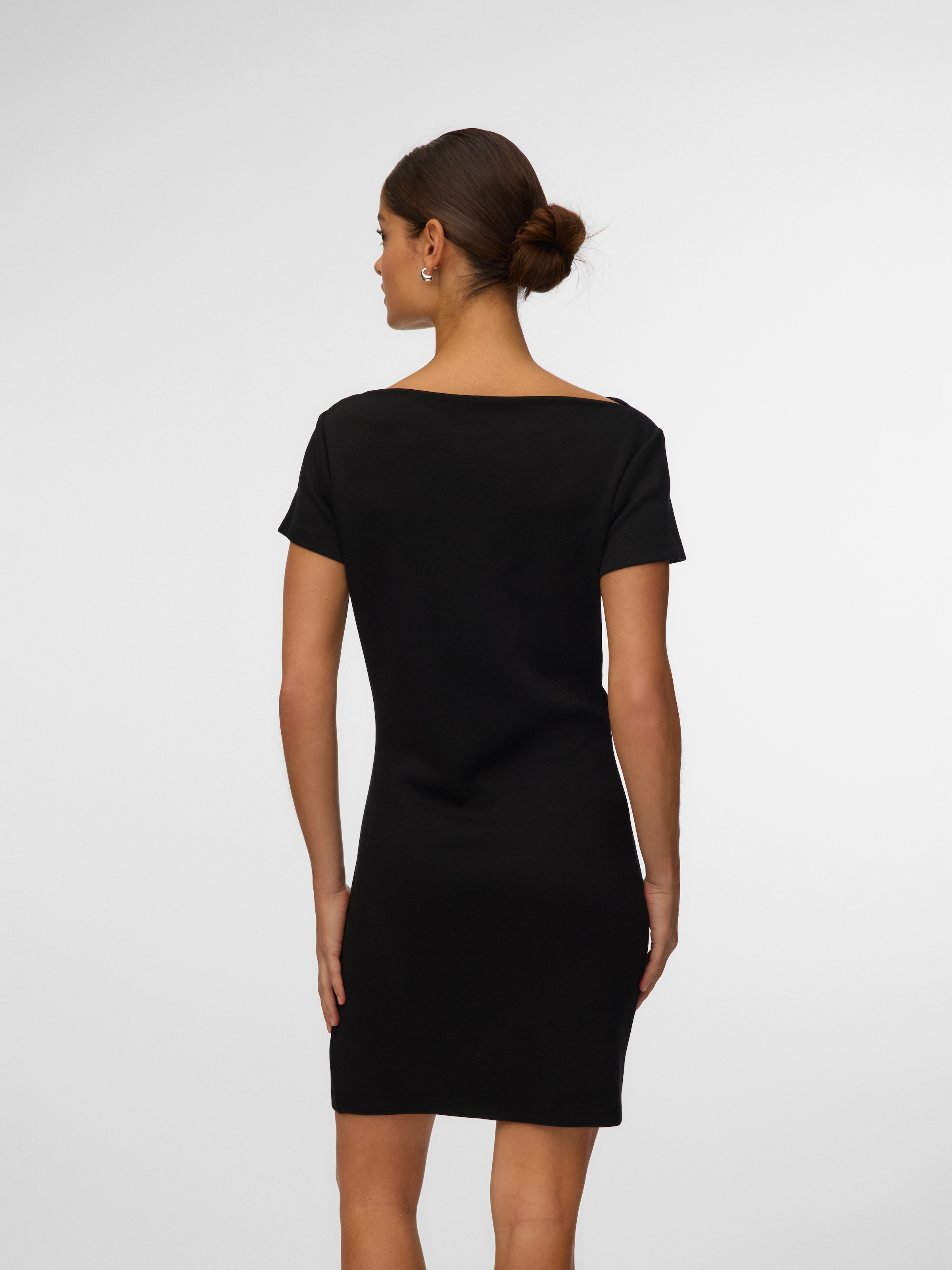 Vero Moda Mini-robe »VMMILLE SS SHORT DRESS JRS NOOS« mélange de matières, avec fronces