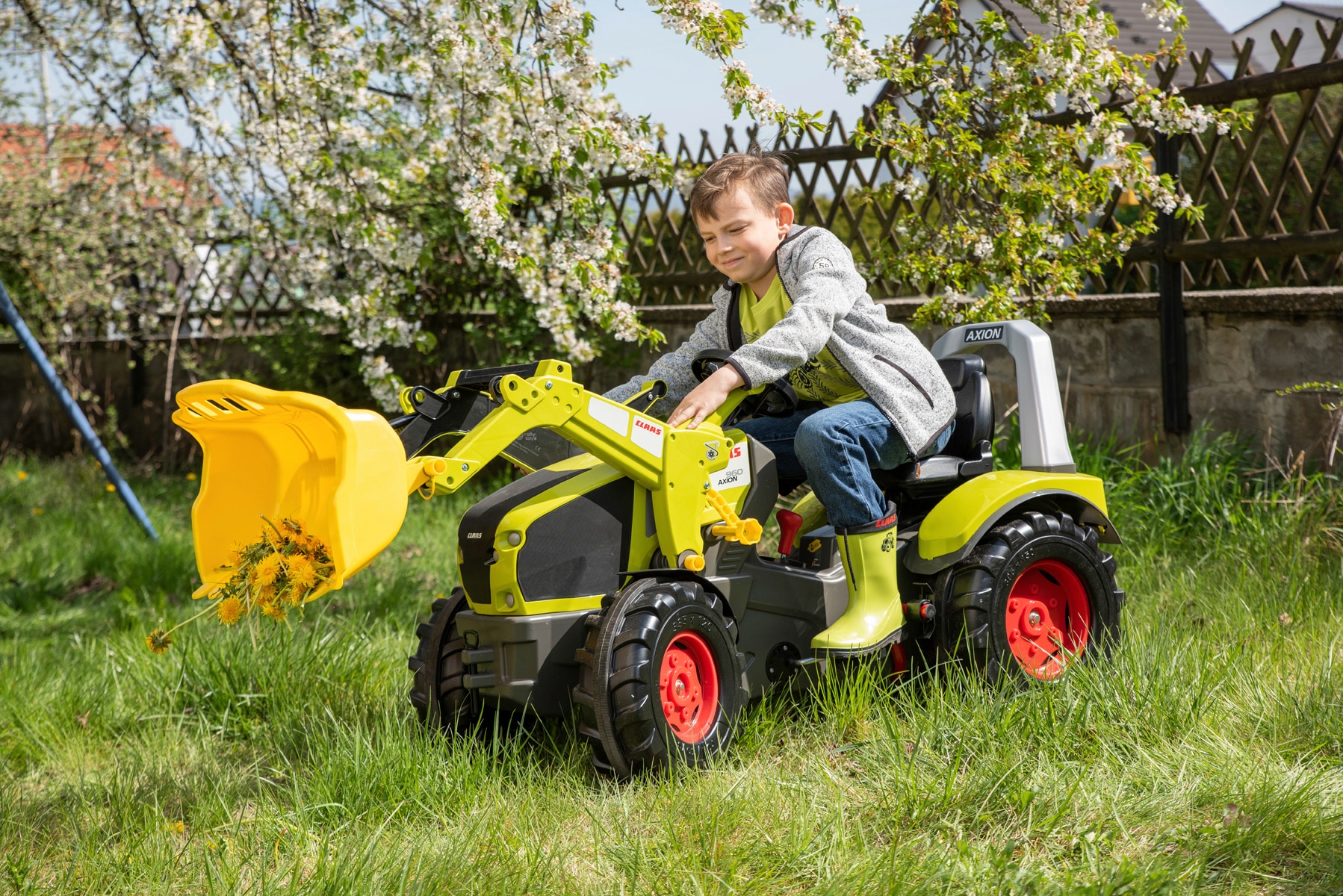 rolly toys® Tretfahrzeug »Premium Claas Axion 960« Kindertraktor mit Lader und Bremse