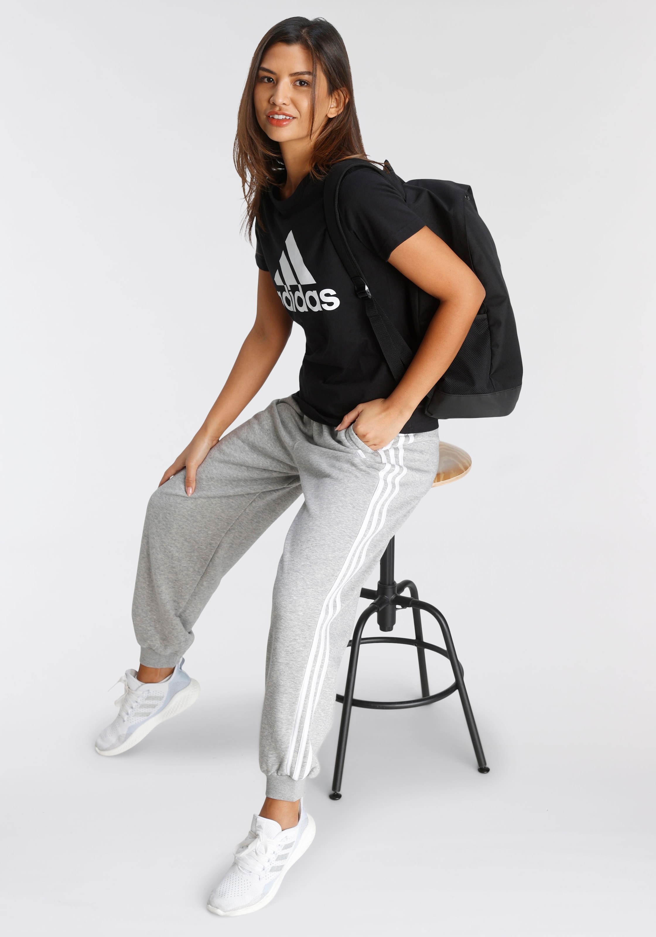 adidas Sportswear T-Shirt »LOUNGEWEAR ESSENTIALS LOGO«