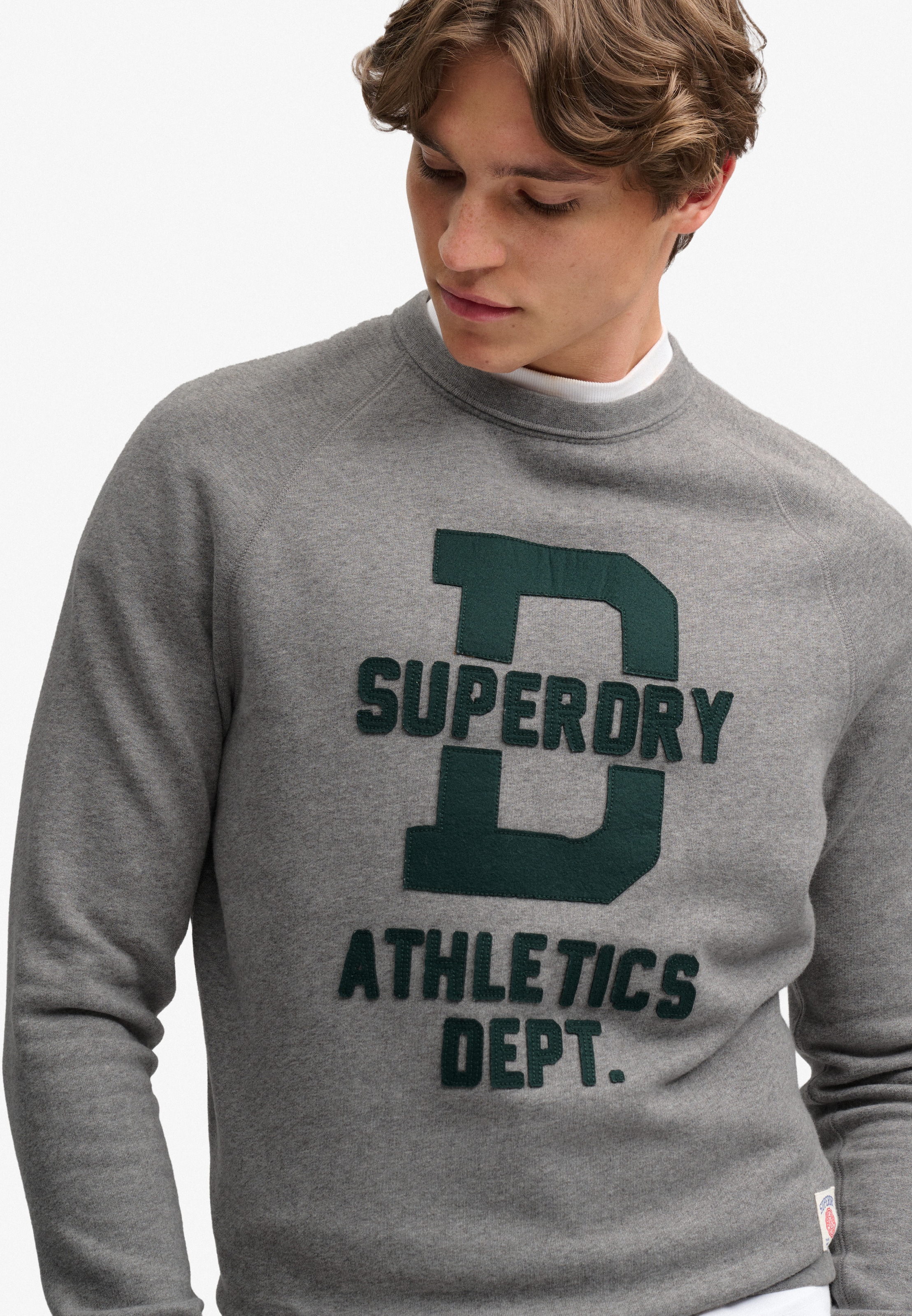 Superdry Sweatshirt »ATH FELT APPLIQUE RELAXED CREW«, Baumwollmischung, relaxed fit
