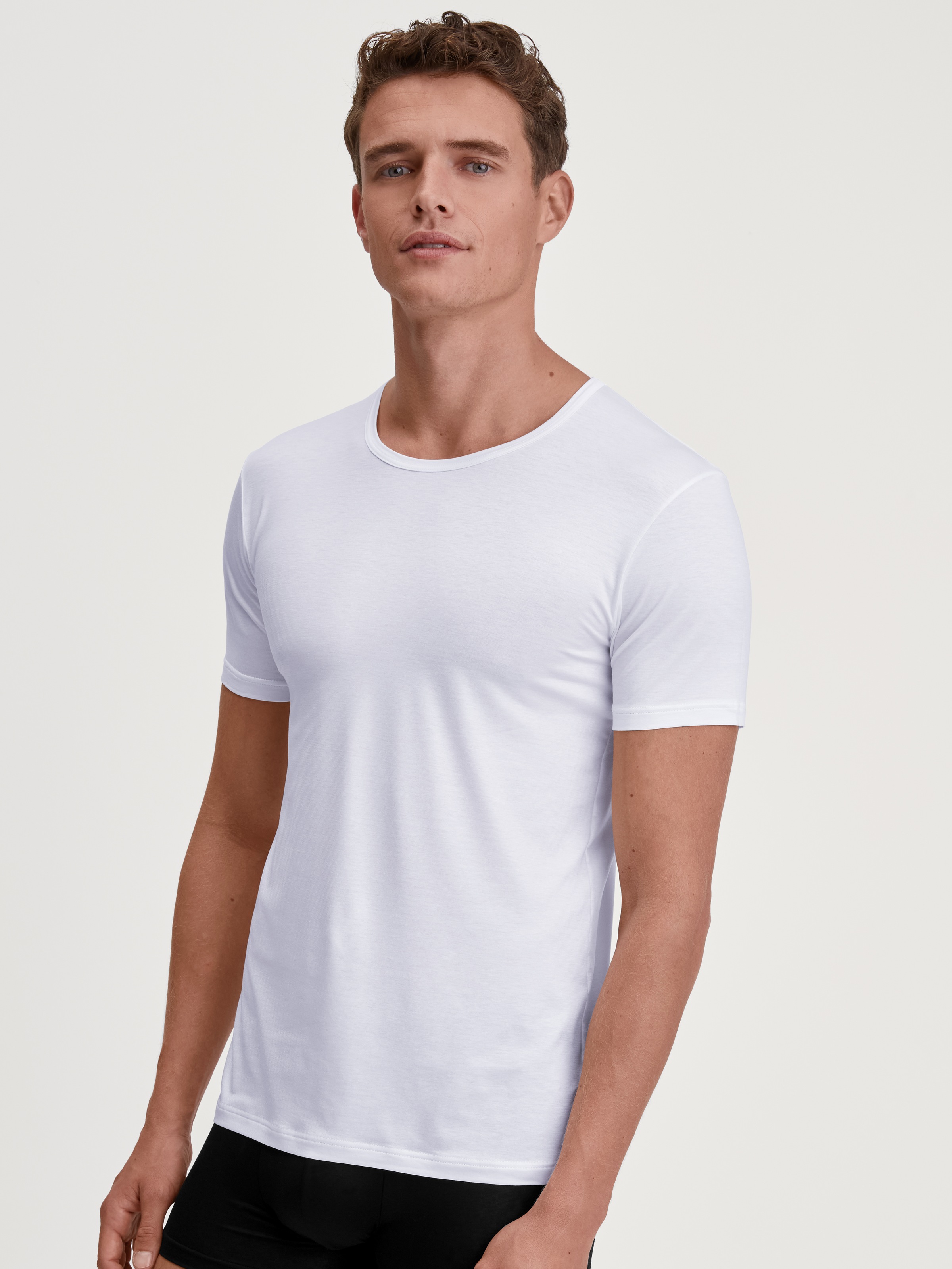 Image of CALIDA T-Shirt "Natural Cooling" Rundhals-Ausschnitt, Single Jersey, elastisch, weich, Kurzarm