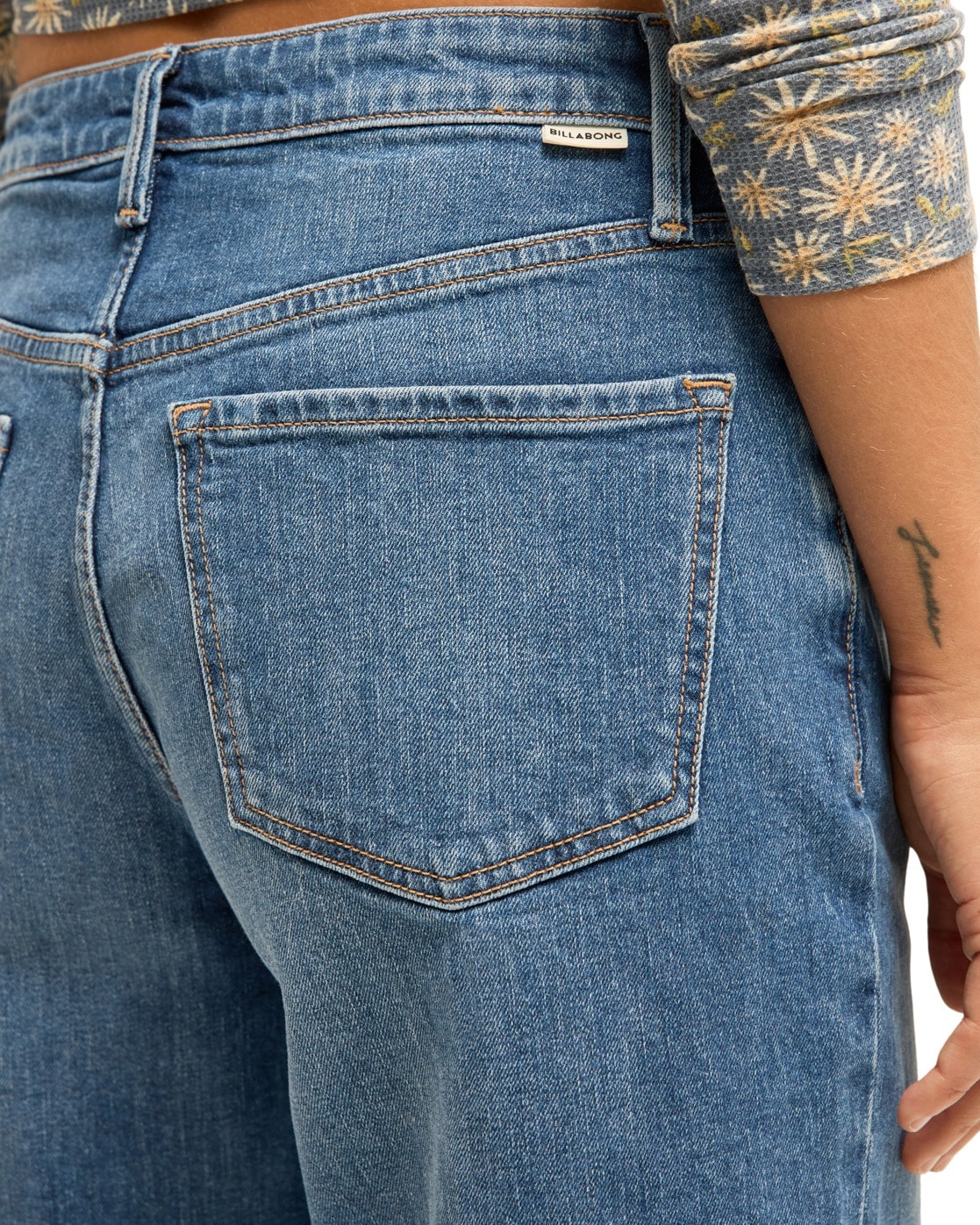 Billabong Straight-Jeans »Shifter«