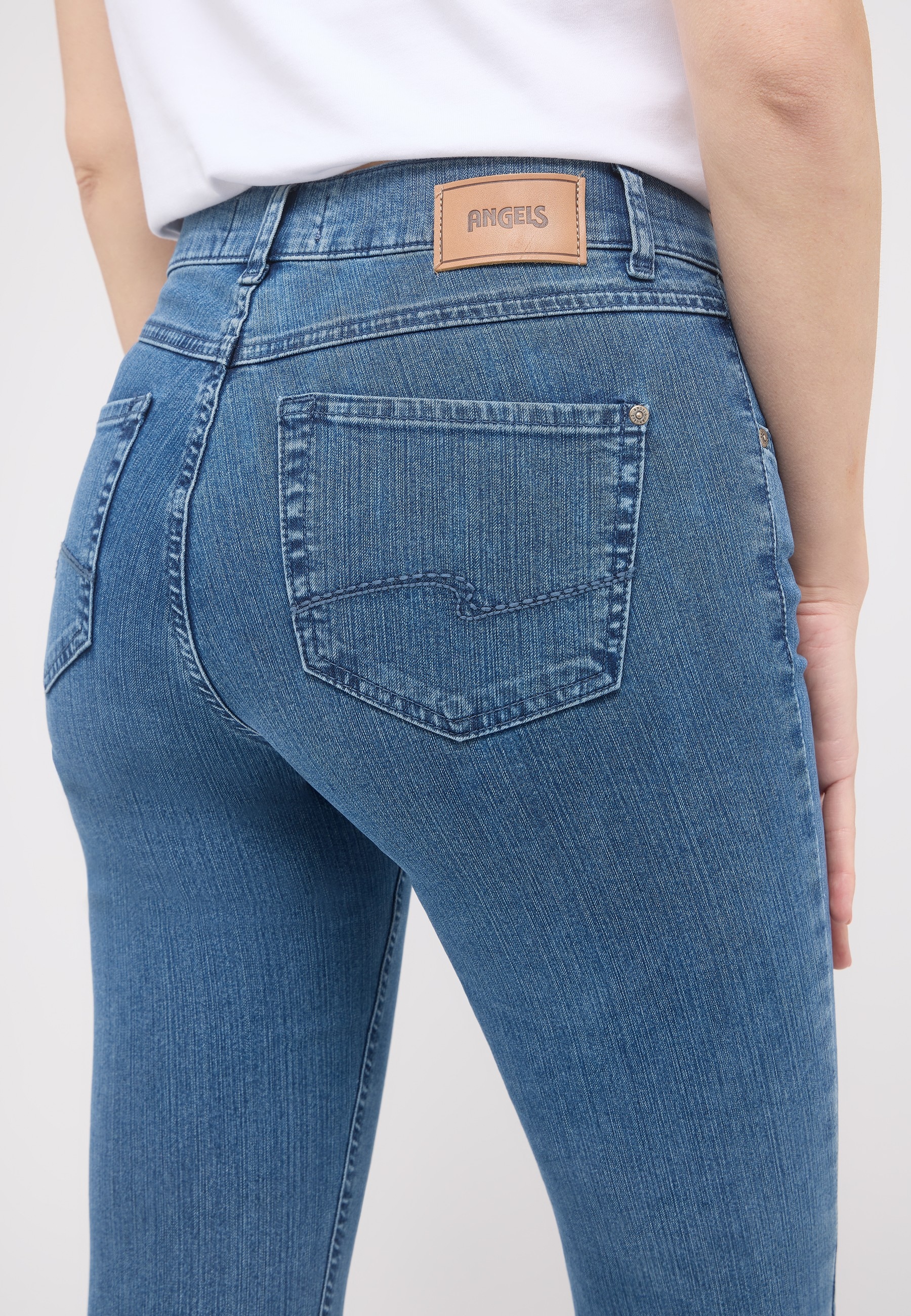 ANGELS Jeans à 5 poches »CICI« aus sportivem Denim