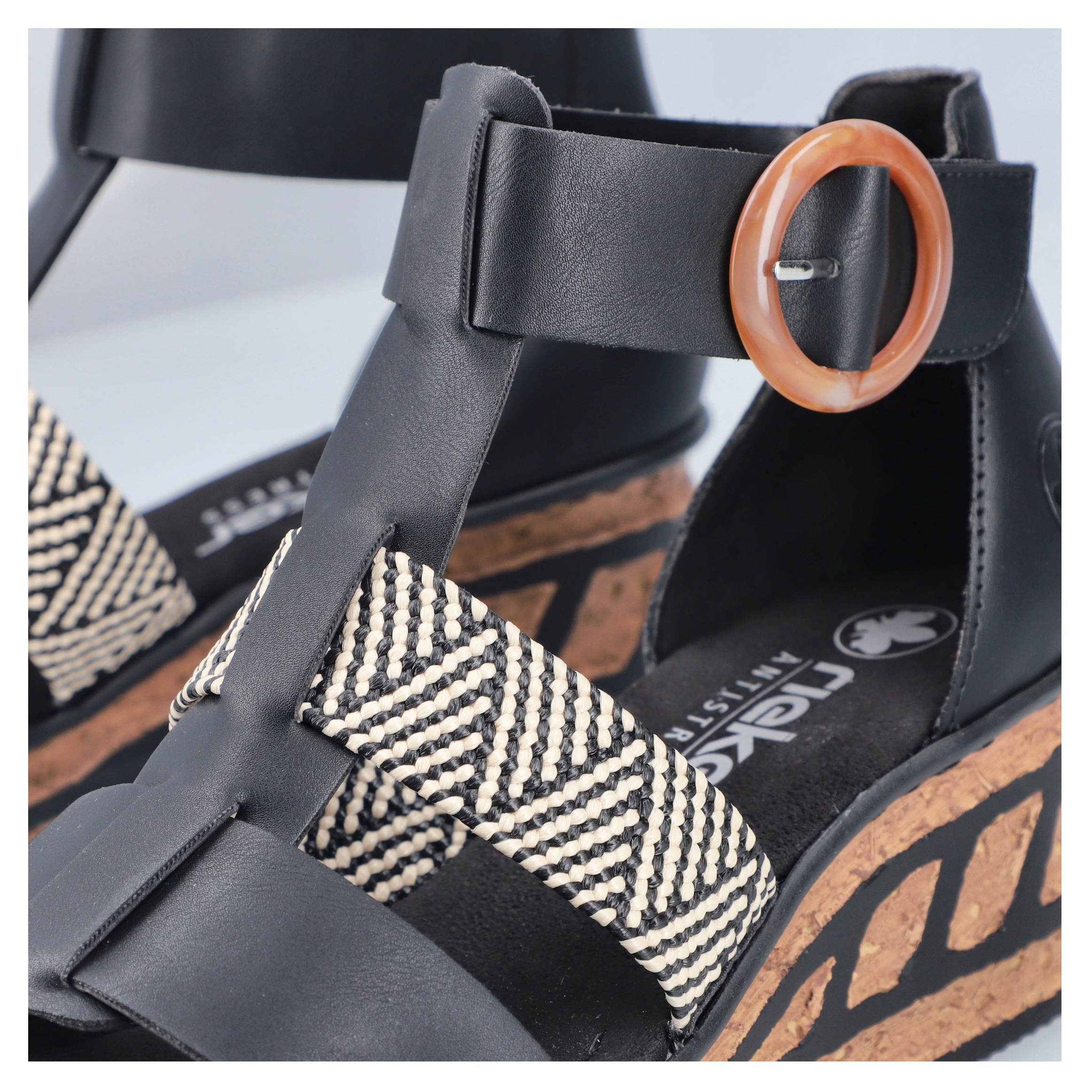 Rieker Sandales compensées  Sommerschuh, Plateausandalette, Sandale mit modischem 6 cm Keilabsatz