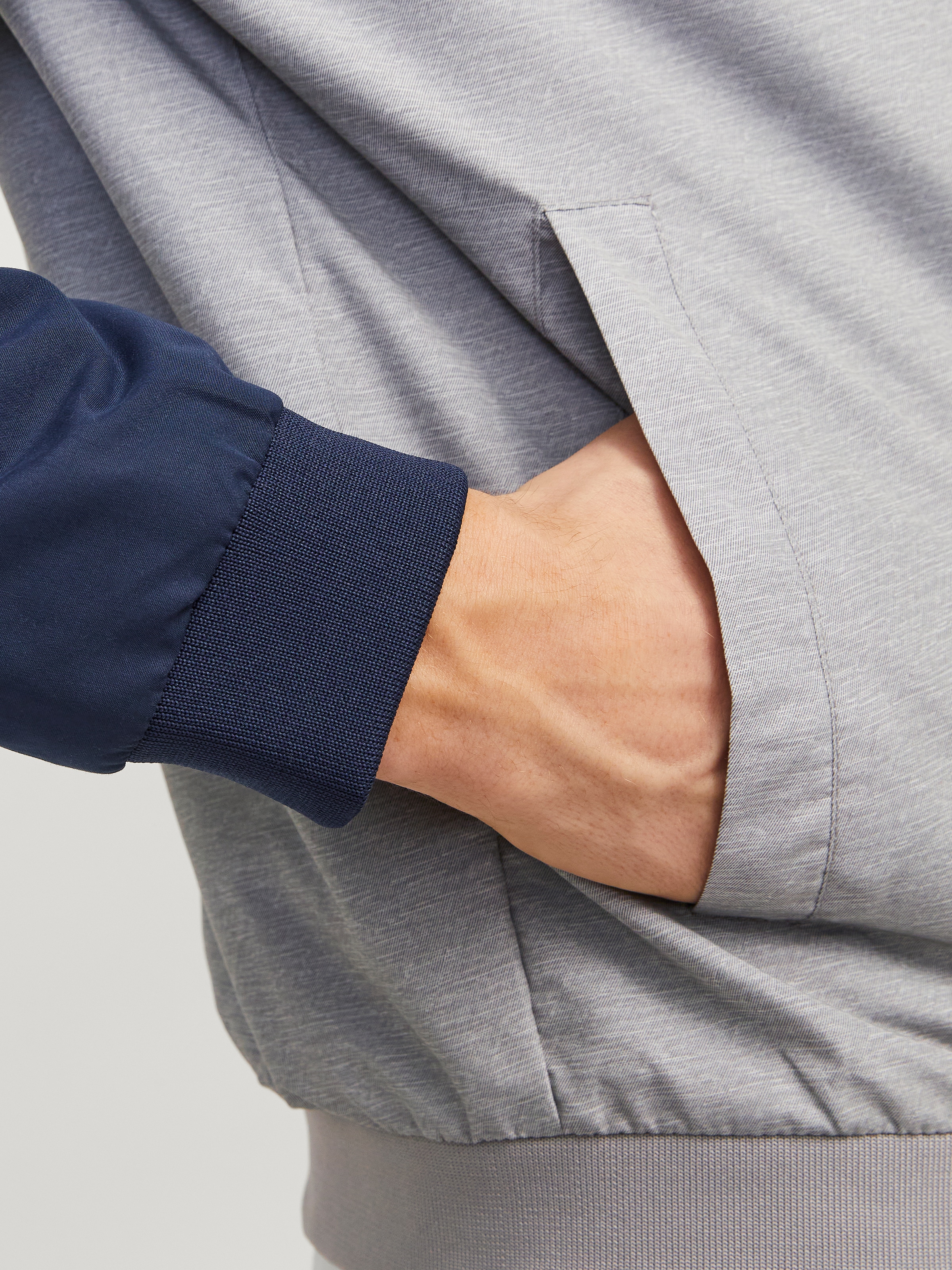 Jack & Jones Blouson »JJERUSH mit Kapuze« mit Kapuze mit praktischer Kapuze