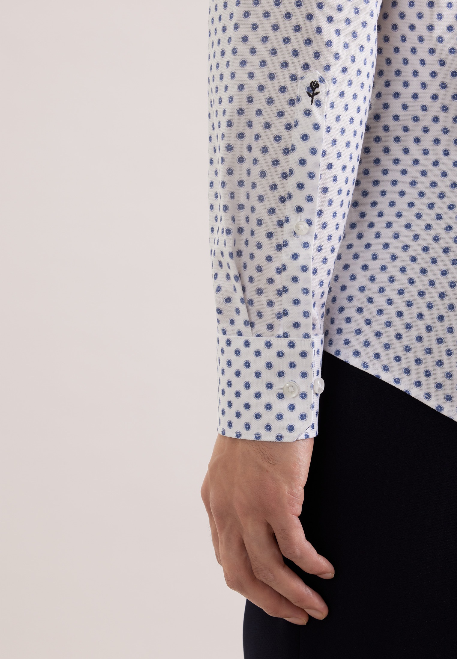 seidensticker Chemise d'affaires »Schwarze Rose« Slim 1/1 Kentkragen Druck