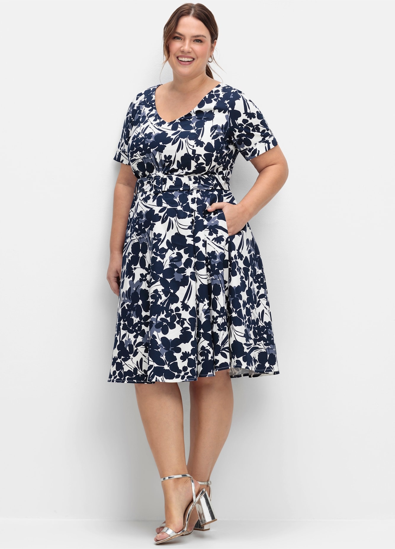 Image of Sheego Cocktailkleid "Abendkleid" Nahttasche