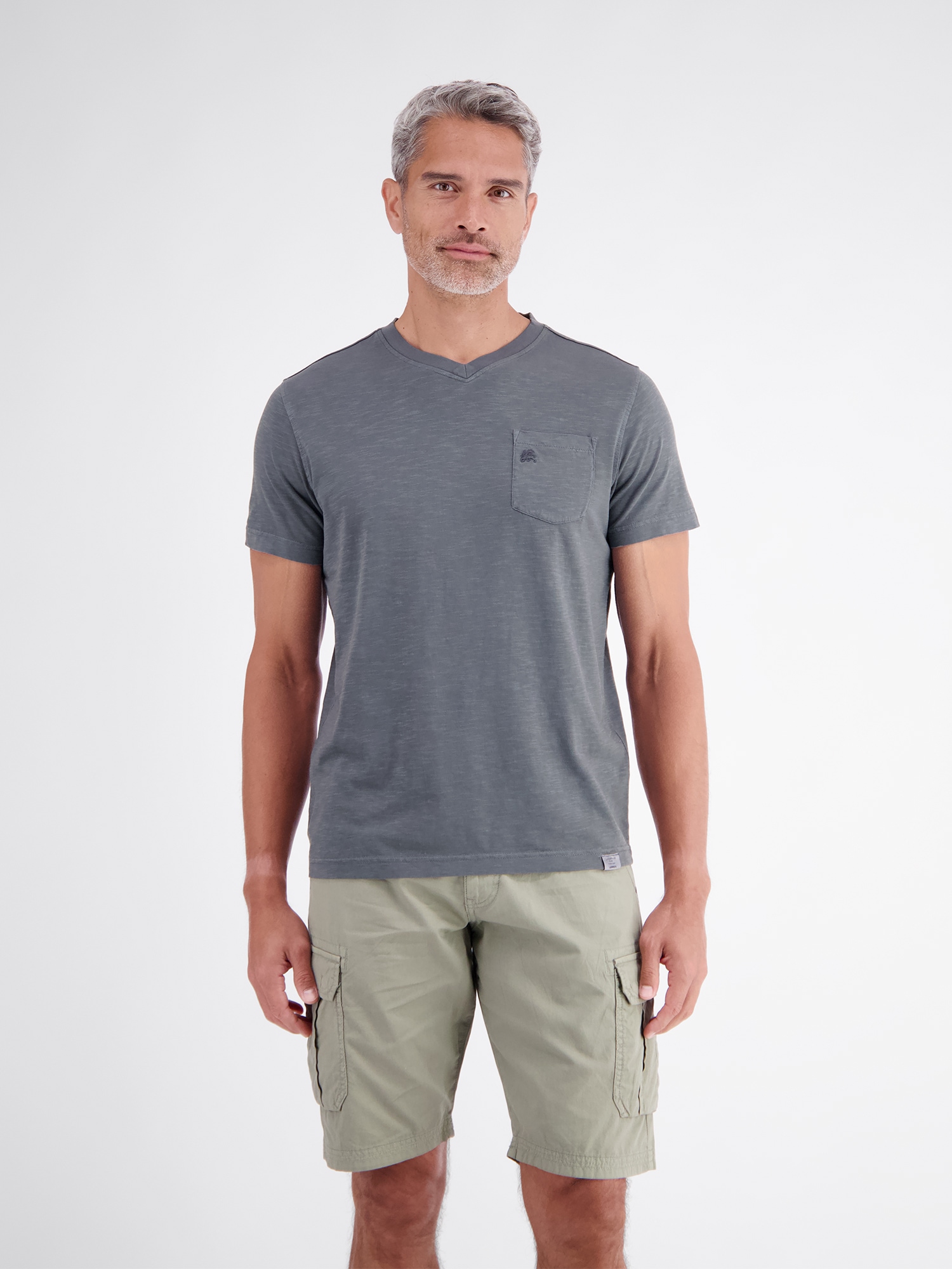 Image of LERROS V-Shirt "T-Shirt mit sportlichem V-Ausschnitt aus reiner Baumwolle"