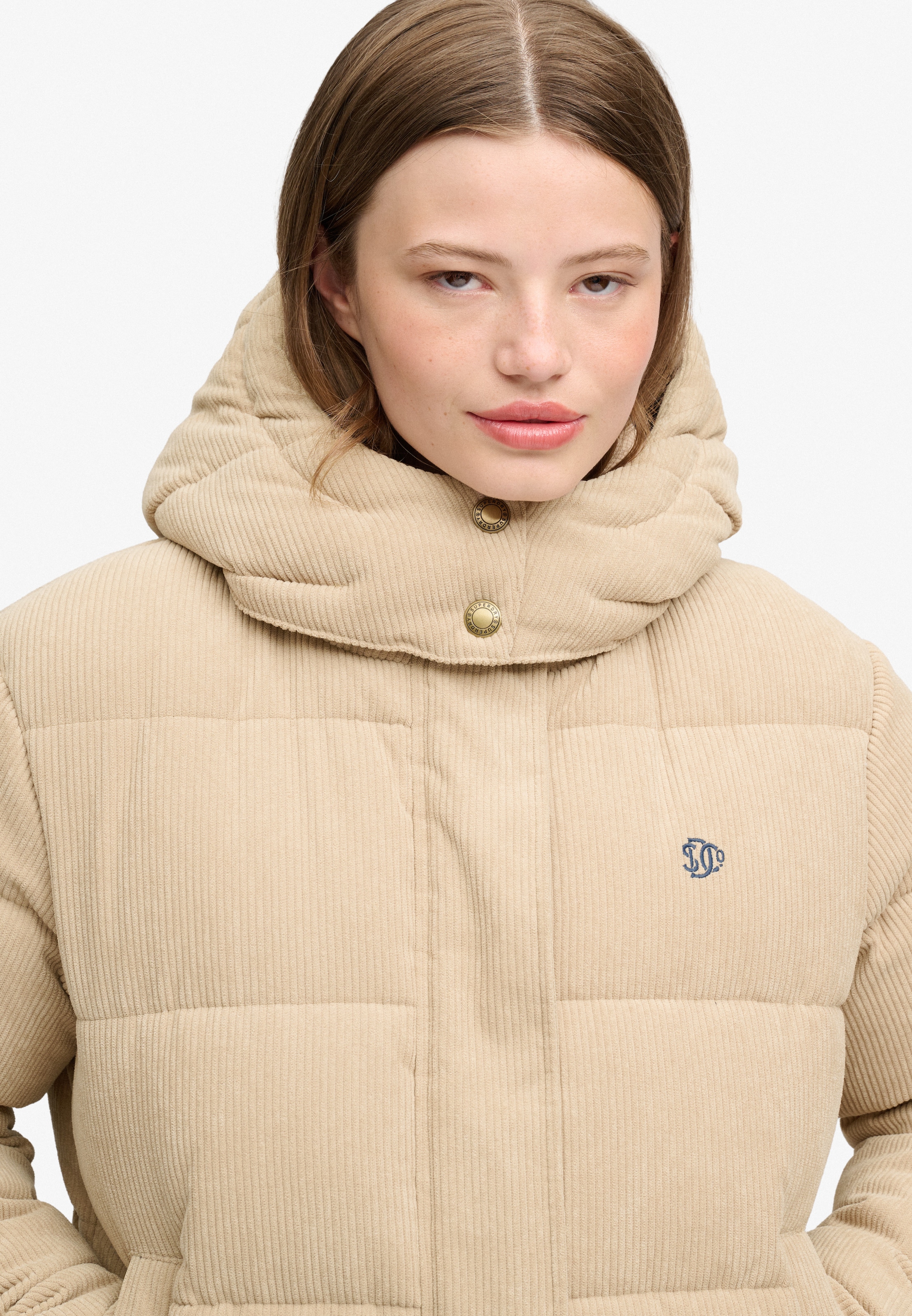 Superdry Steppjacke »PREMIUM HOOD CORD PUFFER JKT« Kunstfaser, relaxed fit, aus Cord
