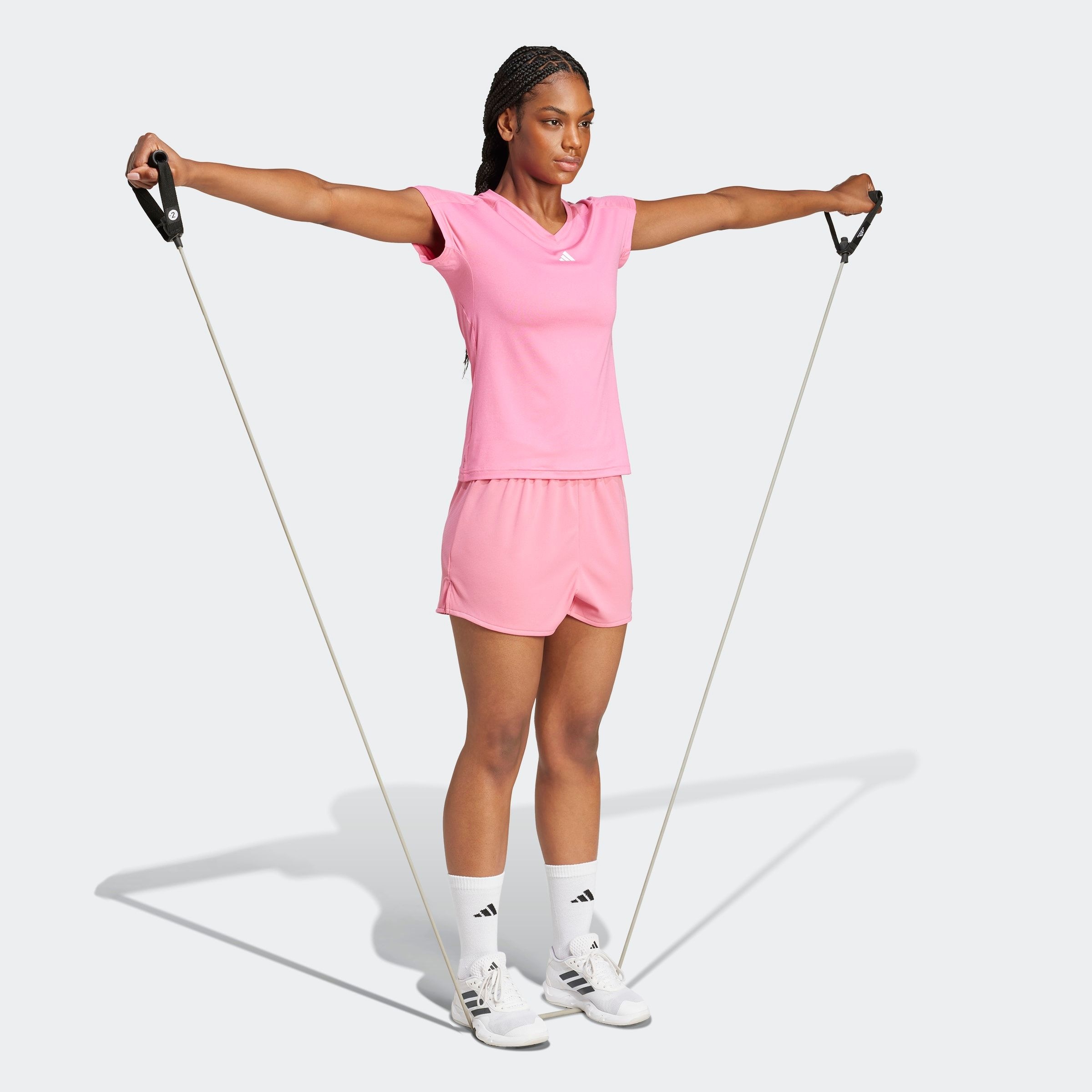 adidas Performance T-Shirt »TR-ES MIN T«, Trainingsshirt, feuchtigkeitsabsorbierend mit V Ausschnitt