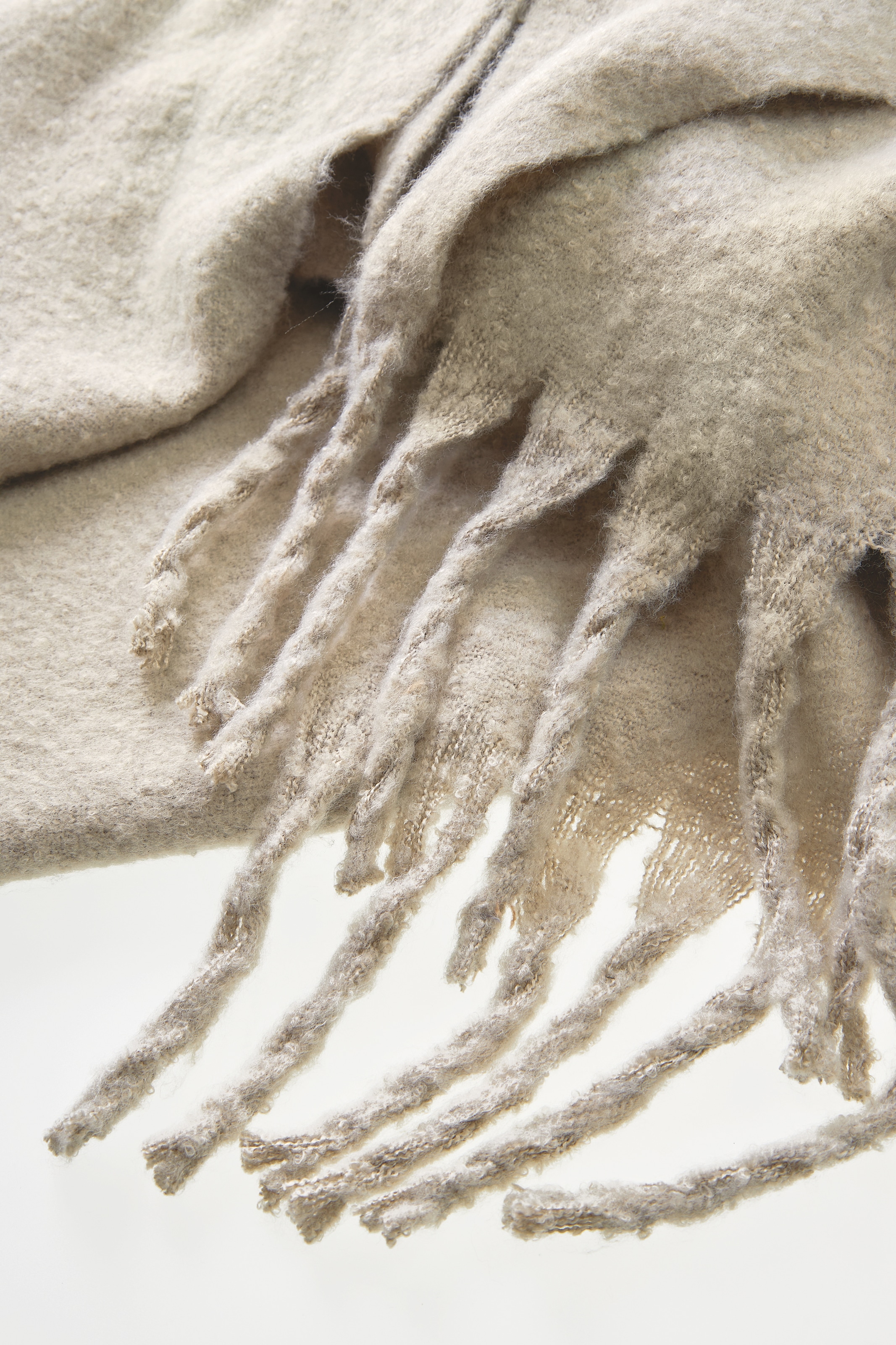 SCHÖNER WOHNEN-Kollektion Couverture d'intérieur »Plenty« mit langen Fransen