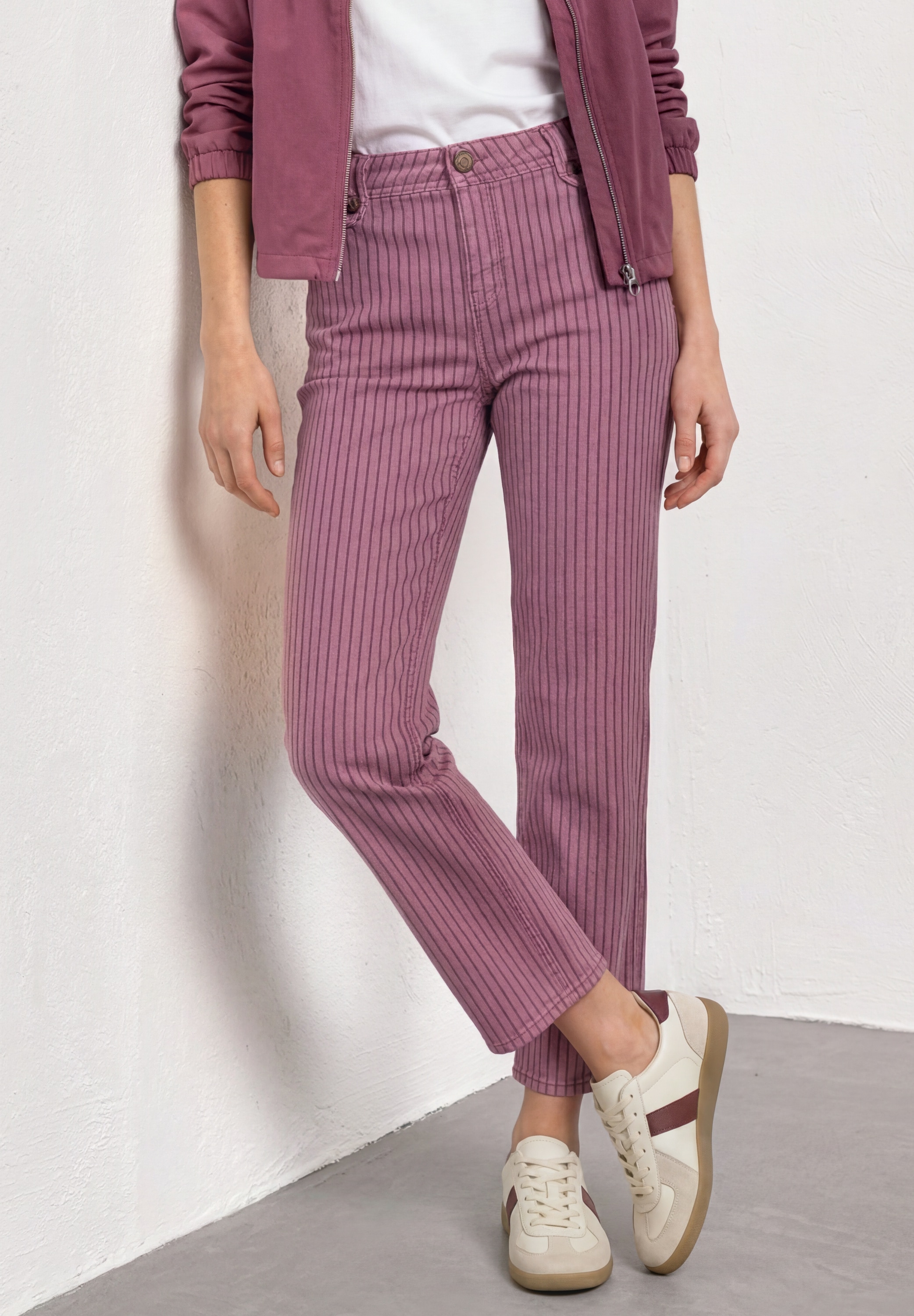 Image of STREET ONE Straight-Jeans "Style Amalia" mit Streifen und Stretch