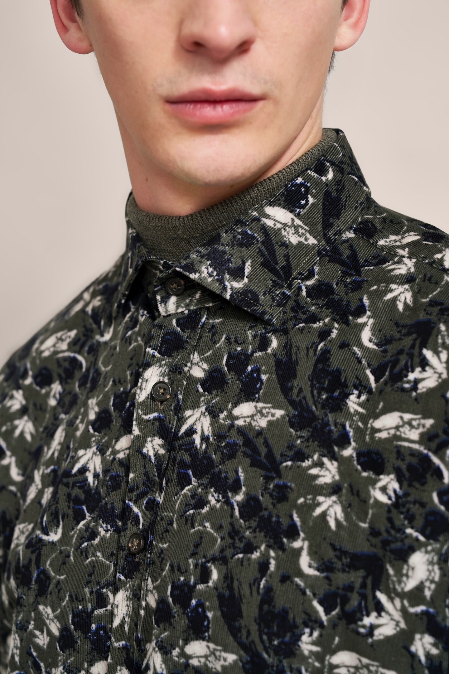 bugatti Chemise à manches longues mit grafischem Print