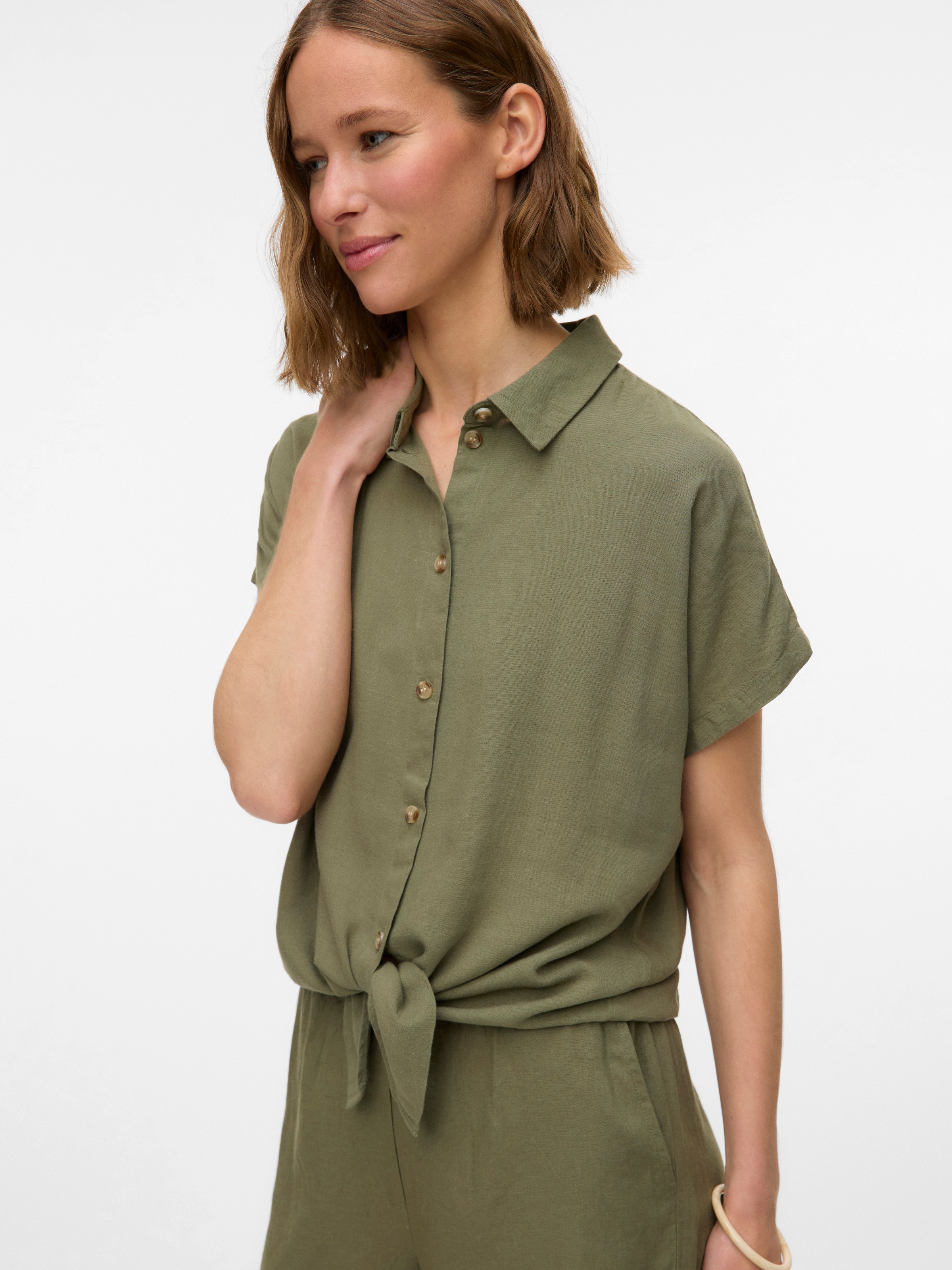 Image of Vero Moda Kurzarmbluse "VMTHEA SS TIE SHIRT WVN NOOS" Viskosemischung, loose fit