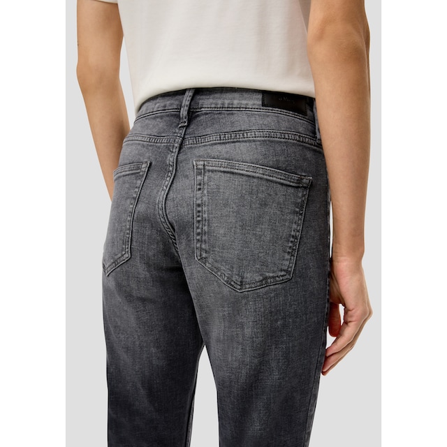 ♕ s.Oliver Stretch-Jeans, mit Leder-Badge hinten am Bund versandkostenfrei  kaufen