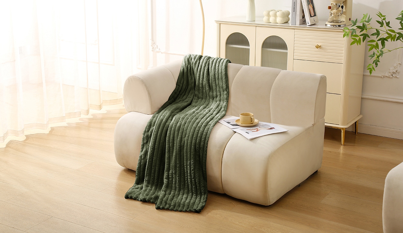 GOODproduct Wohndecke »Millara« Kuscheldecke in Cord-Optik, 150x200 cm, Wohndecke, Sofadecke,