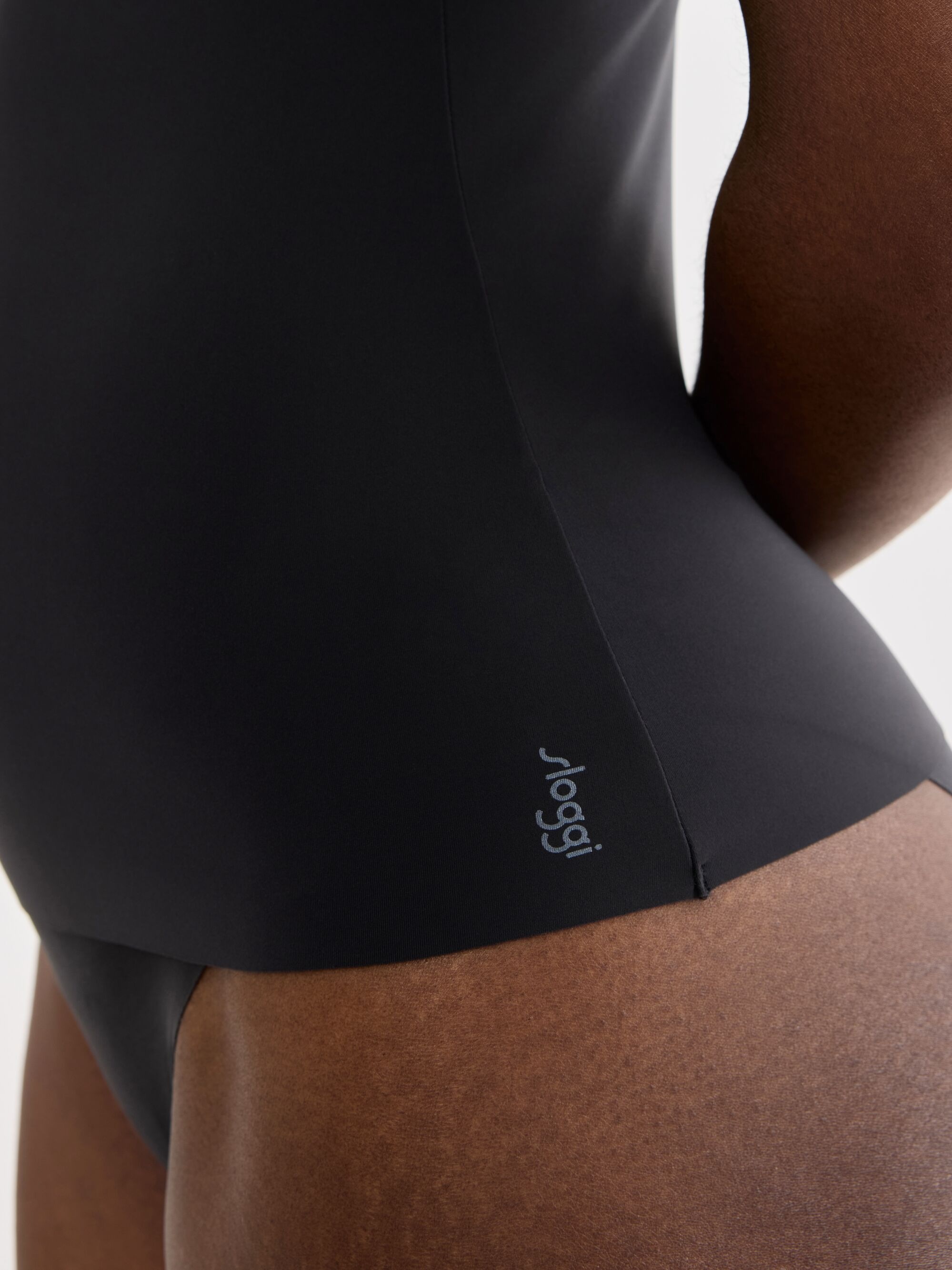 sloggi Chemise soutien-gorge »ZERO Feel 2.0 THE UP Bra Shirt« sans couture et invisible