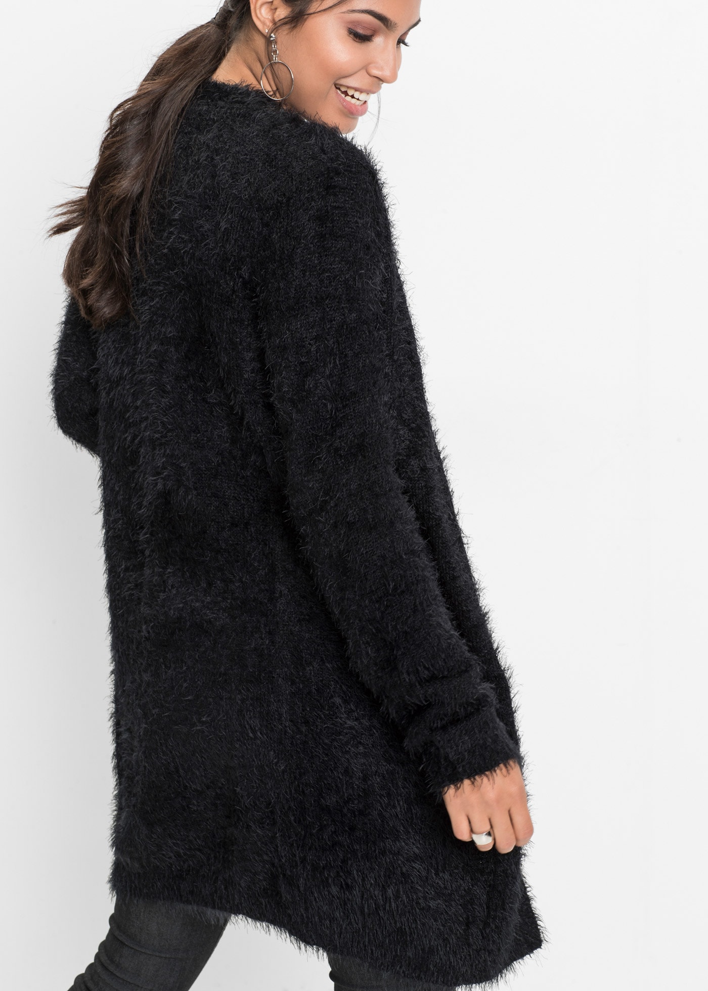 bonprix Cardigan long »Longstrickjacke in Flauschoptik« lockere Passform, mit flauschiger Optik, eleganter Stil