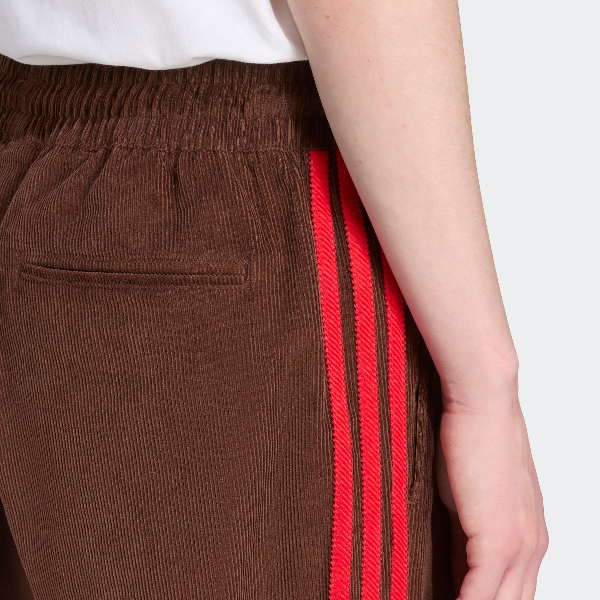 adidas Originals Sporthose »CORD PANT«  sportlicher Stil, für Freizeit und Sport, aus 100 % Baumwolle