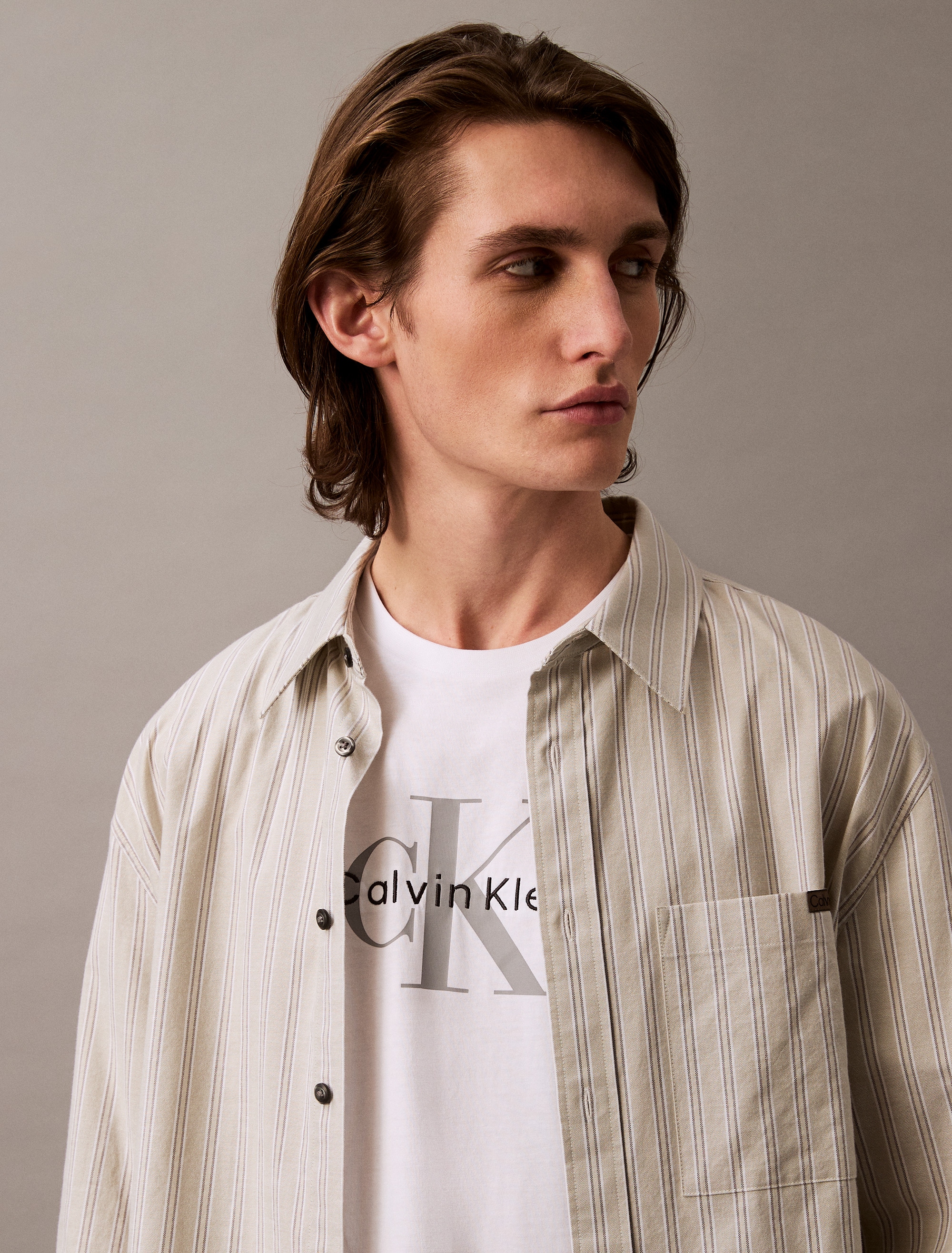 Calvin Klein Jeans T-Shirt »SS Hero Monologo Tee 20s«, Mit Rundhalsausschnitt, regular fit