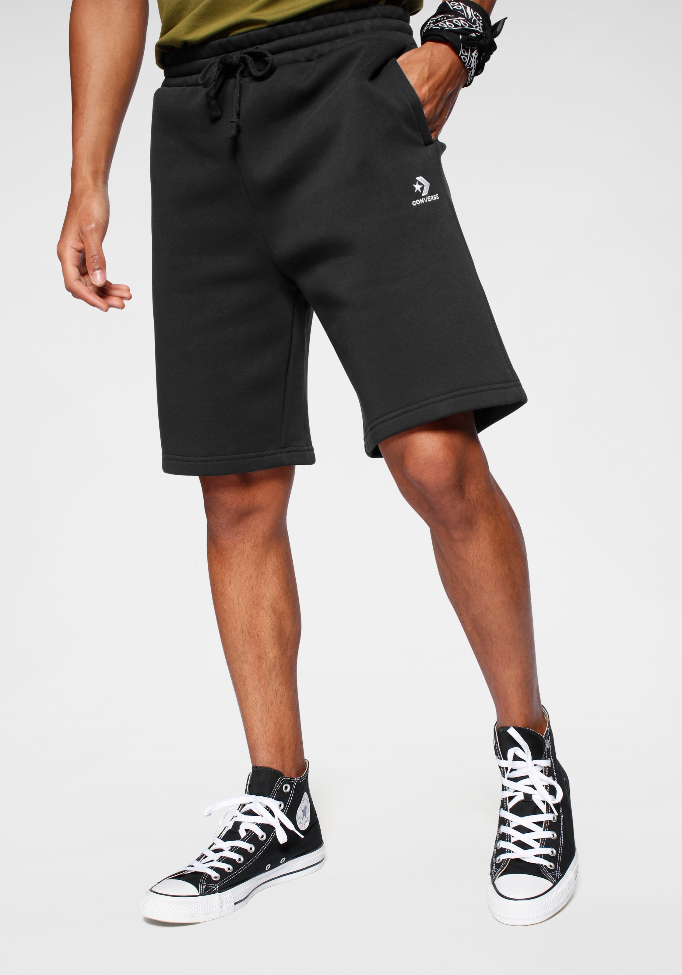 Image of Converse Sweatshorts »MENS EMBROIDERED STAR CHEVRON SHORTS« bei Ackermann Versand Schweiz