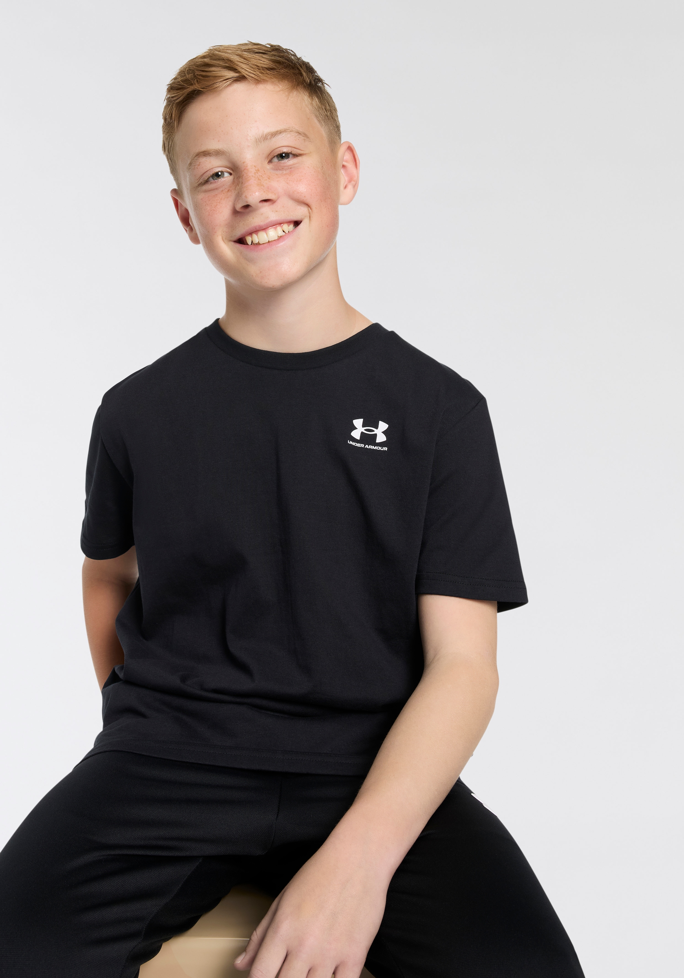 Image of Under Armour T-Shirt "UA B SPORTSTYLE LC SS" für Jugendliche, sportlicher Stil, mit Logodrucken, Kurzarm