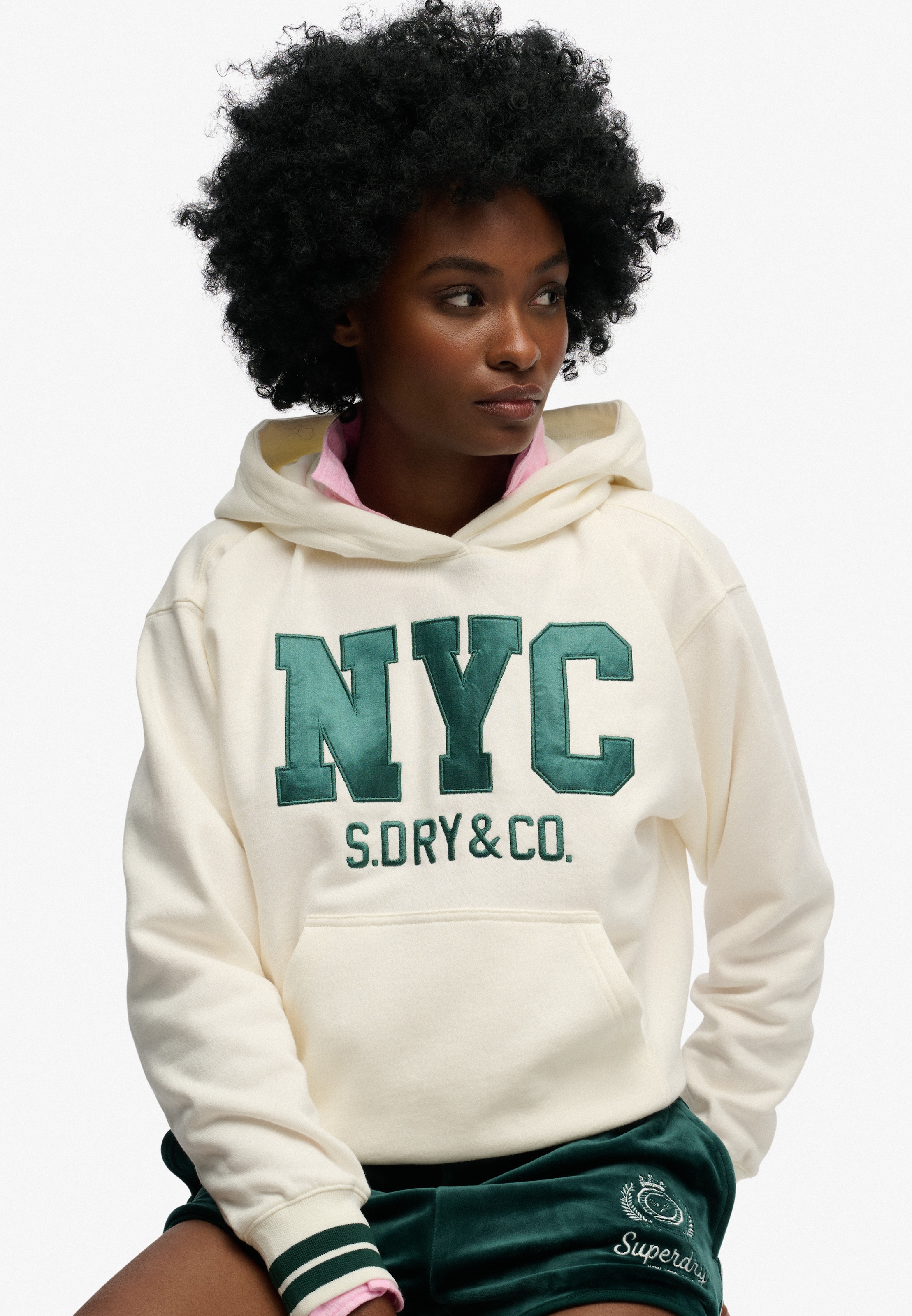 Image of Superdry Kapuzensweatshirt "COUNTRY CLUB VARSITY HOOD", besondere Stickerei in glänzender Optik