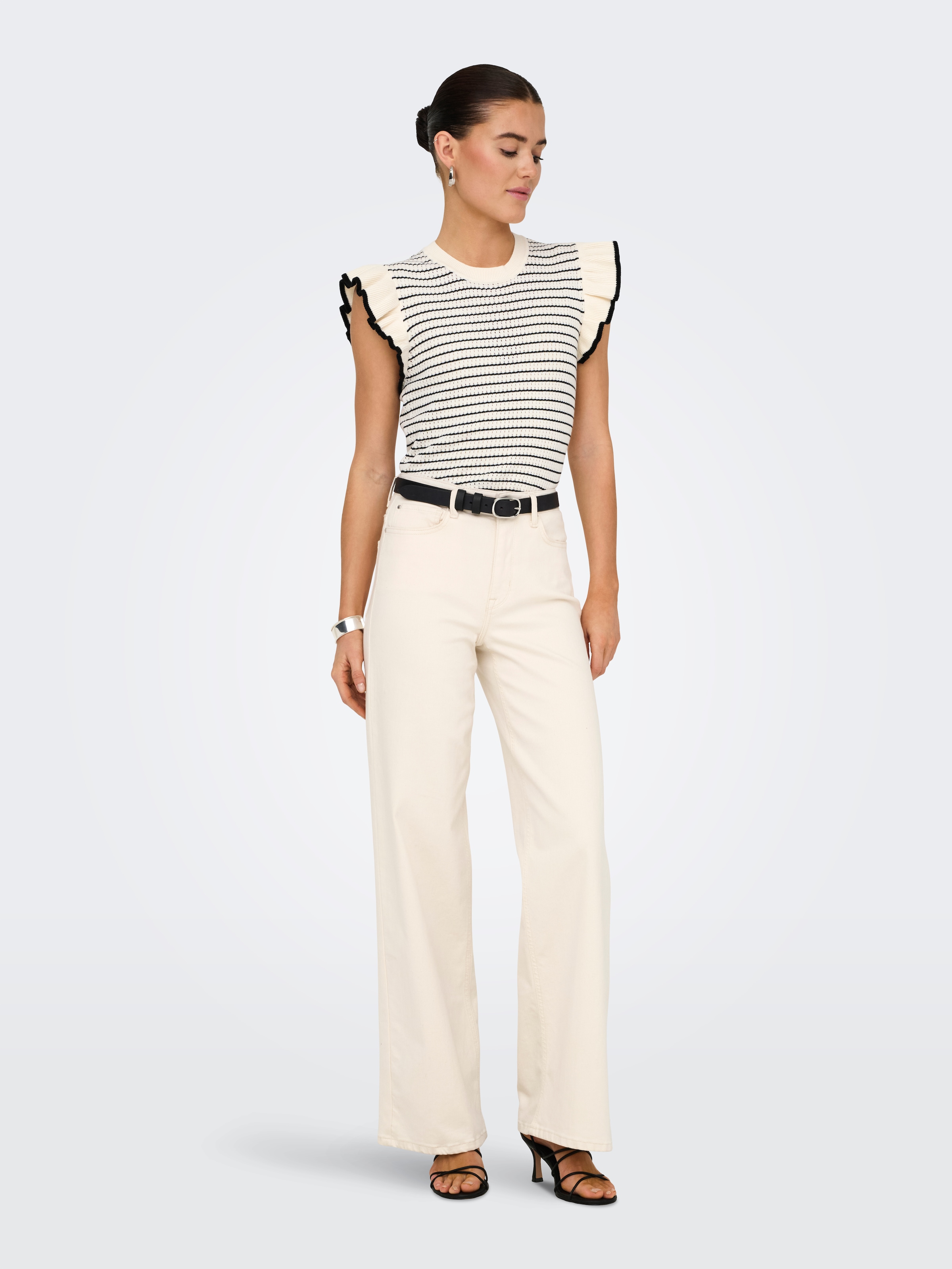 JDY Pull à manches courtes »JDYCARICE S/L FRILL PULLOVER KNT NOOS«