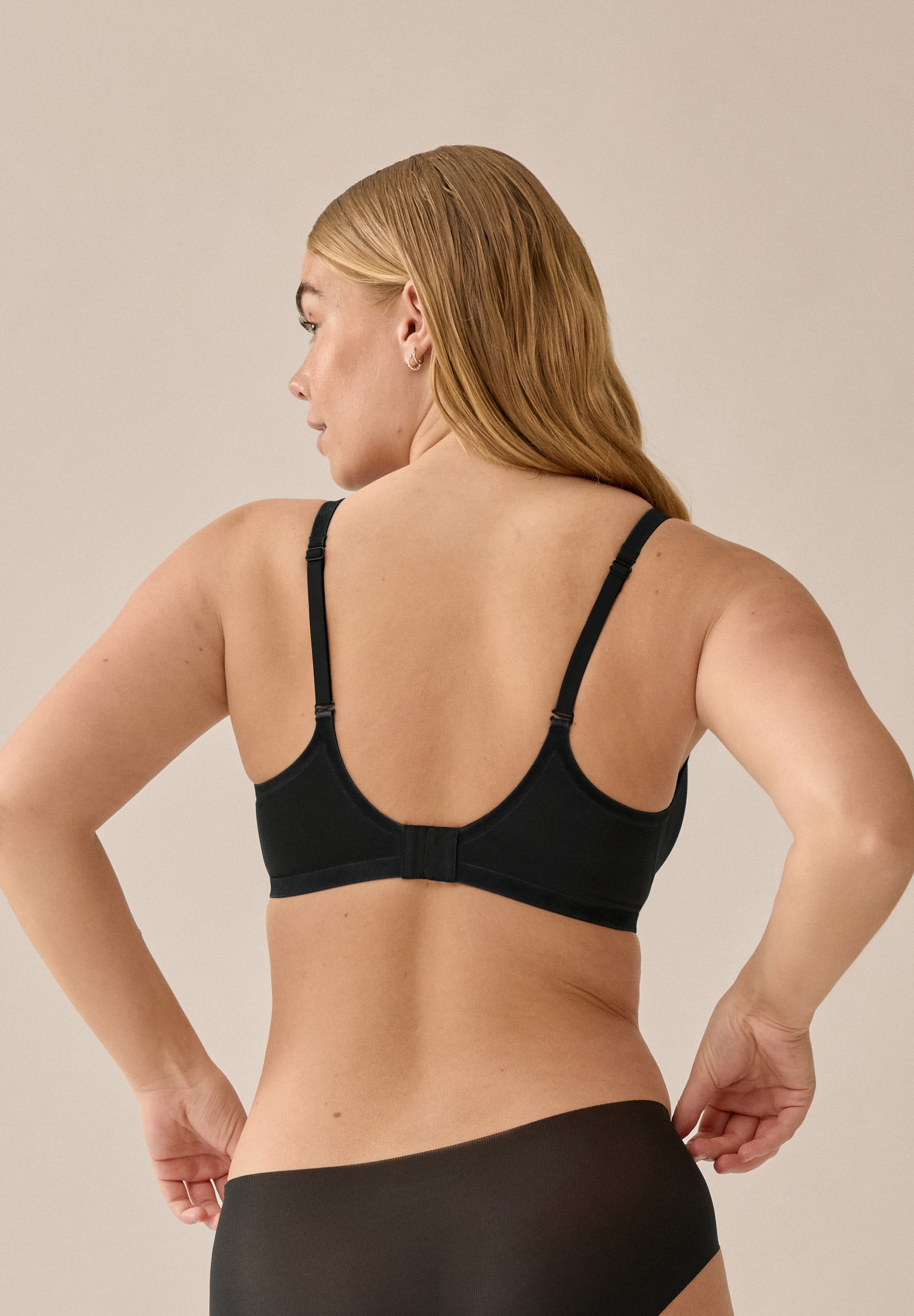 Naturana Soutiens-gorge moulés »The Sunday« 1 cuis tlg., ohne Bügel, weich, bequem, basic, verstellbare Träger