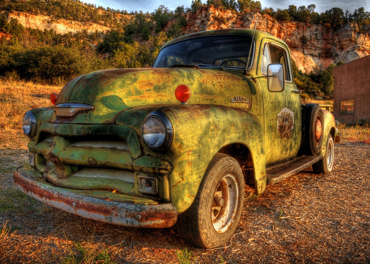 Image of Papermoon Fototapete »Vintage Pick Up Truck«, samtig, Vliestapete, hochwertiger Digitaldruck bei Ackermann Versand Schweiz