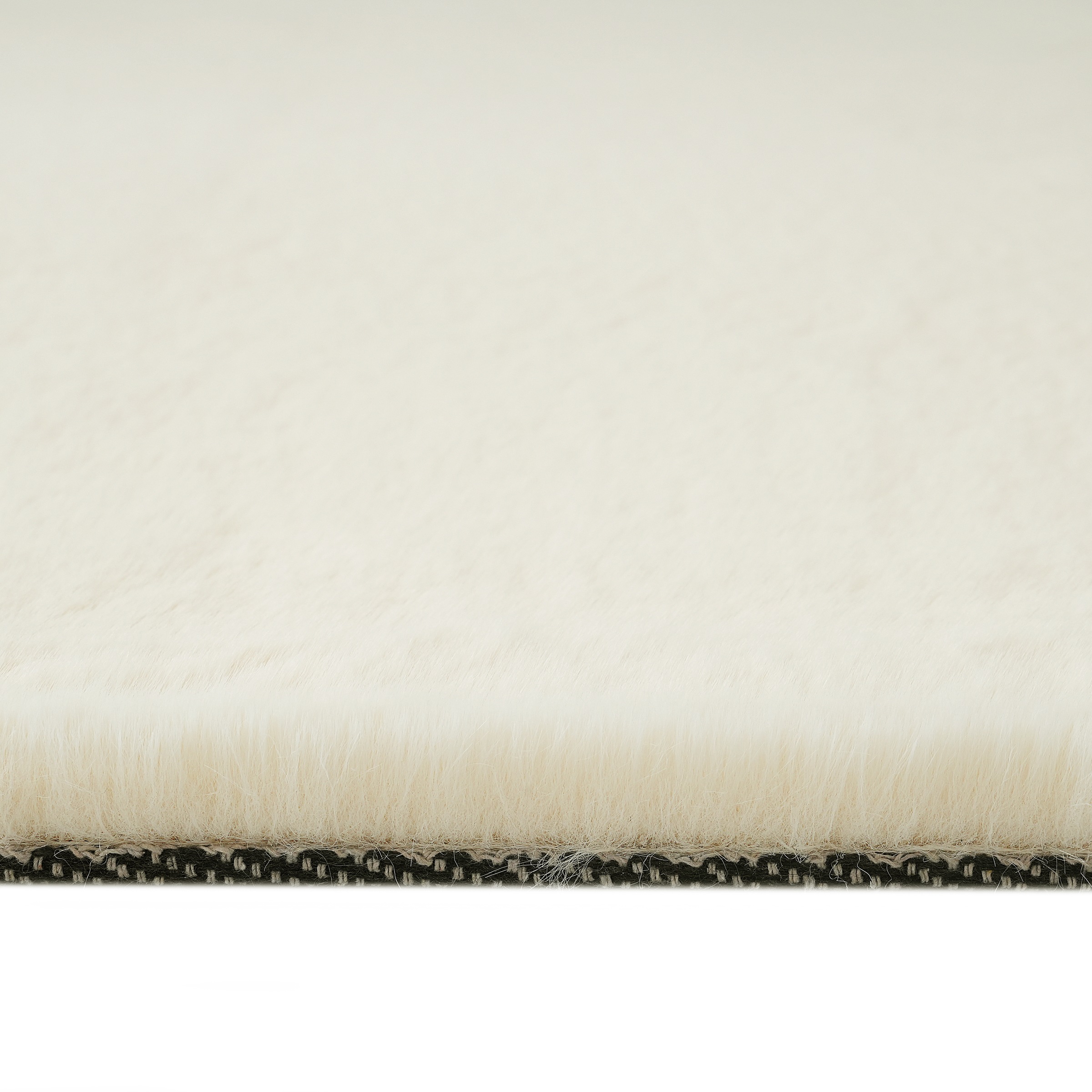 Bruno Banani Fellteppich »Rabbit 2, Kunstfell Teppich, Modern« rechteckig 25 mm Höhe Kaninchenfell-Haptik, sehr weich, Wohnzimmer, Schlafzimmer, Esszimmer