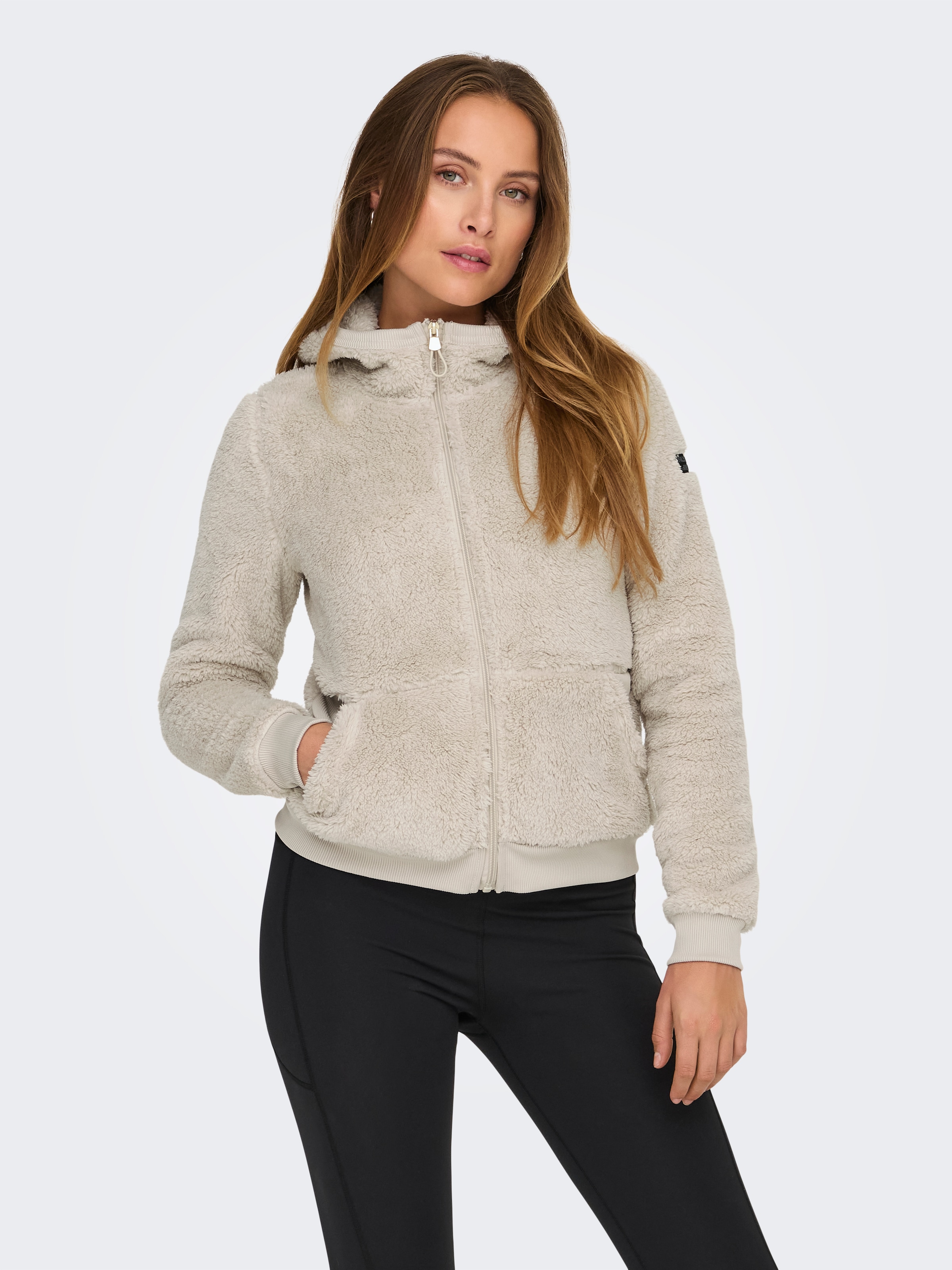 ONLY Play Kapuzenplüschjacke »ONPFLUFFY HOOD FZ LS JCK NOOS« mit Kapuze Kunstfaser